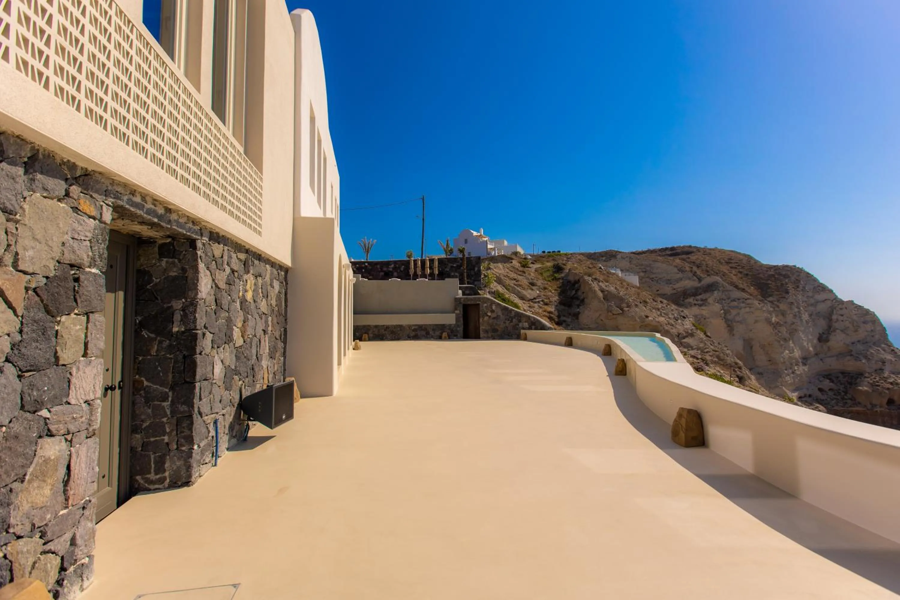 Property building in Islet Santorini Infinity Caldera Villa