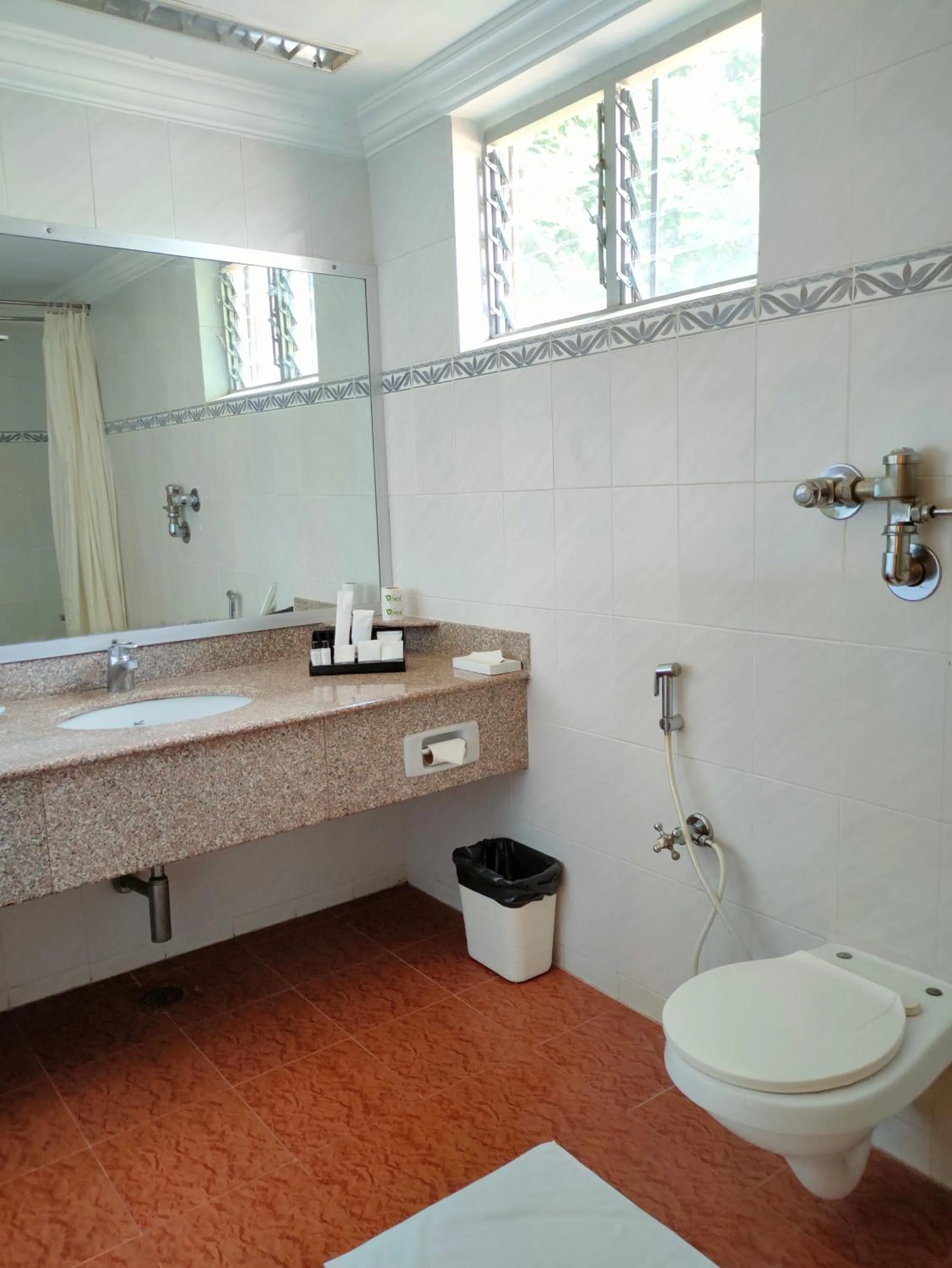 Bathroom in SRM Hotel Trichy