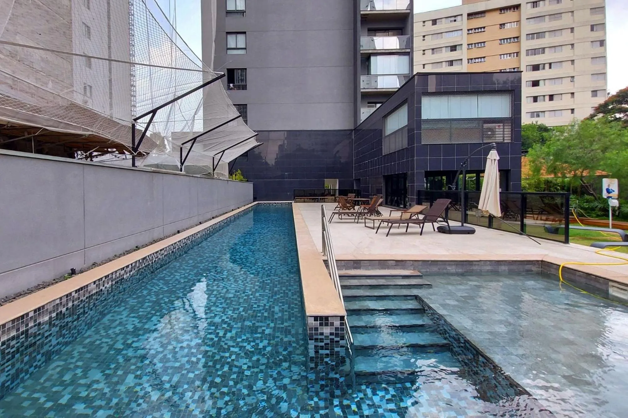 Swimming pool in VN Alvorada