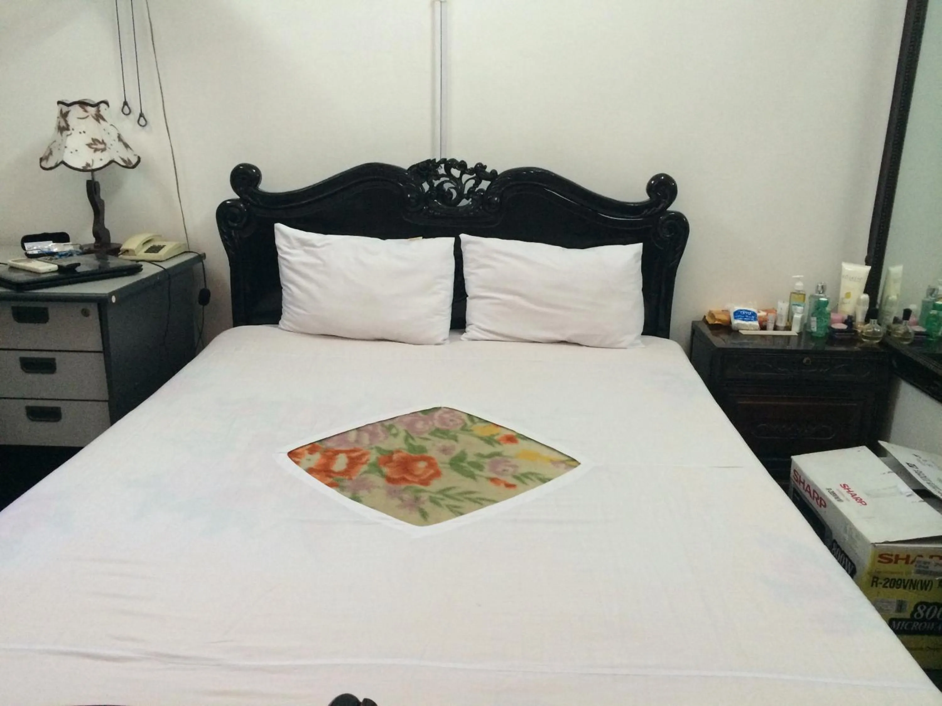 Bed in Ngoc Linh Hotel