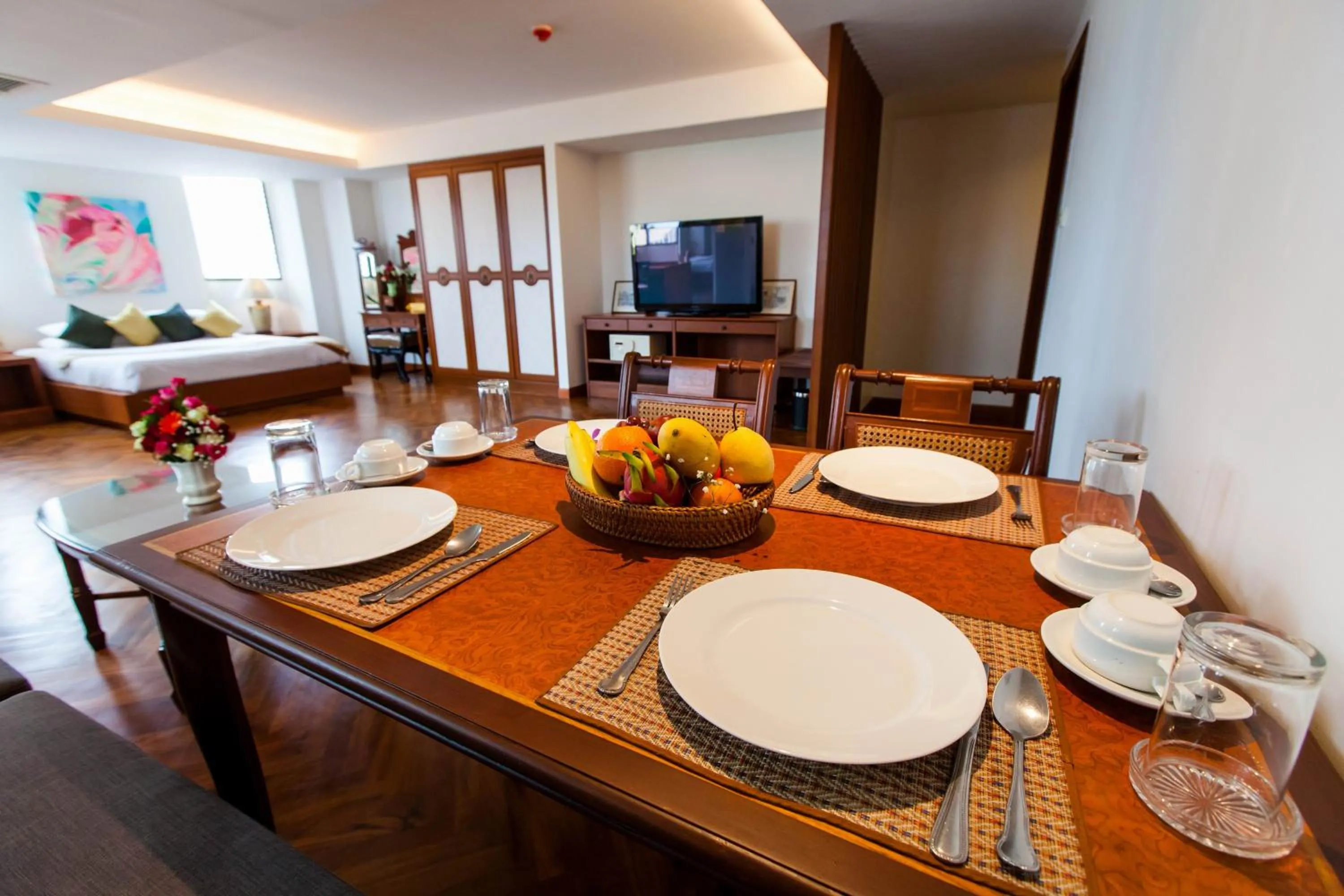 Dining area in The Grand Sathorn