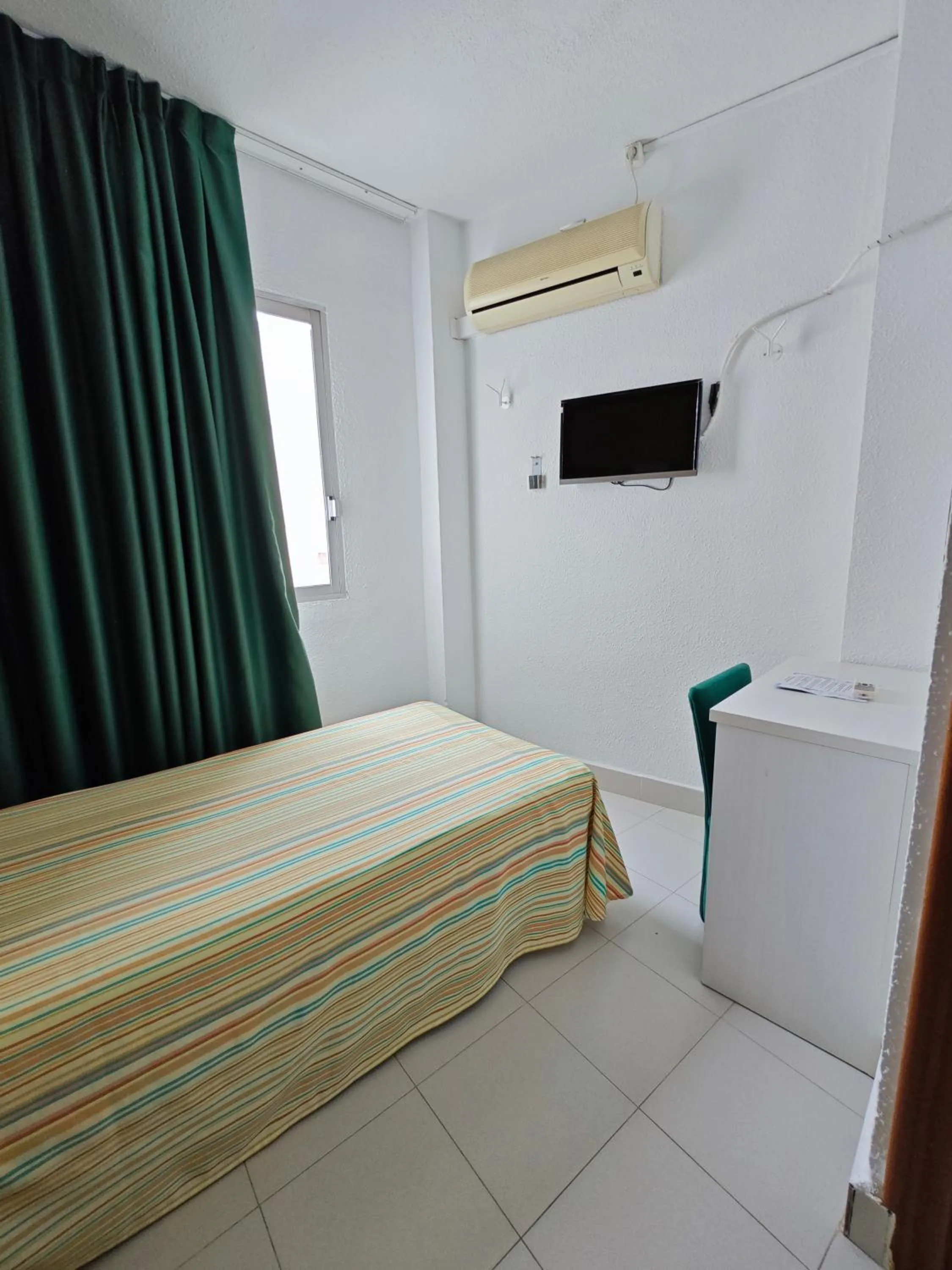 Bedroom, Bed in Hotel Camposol