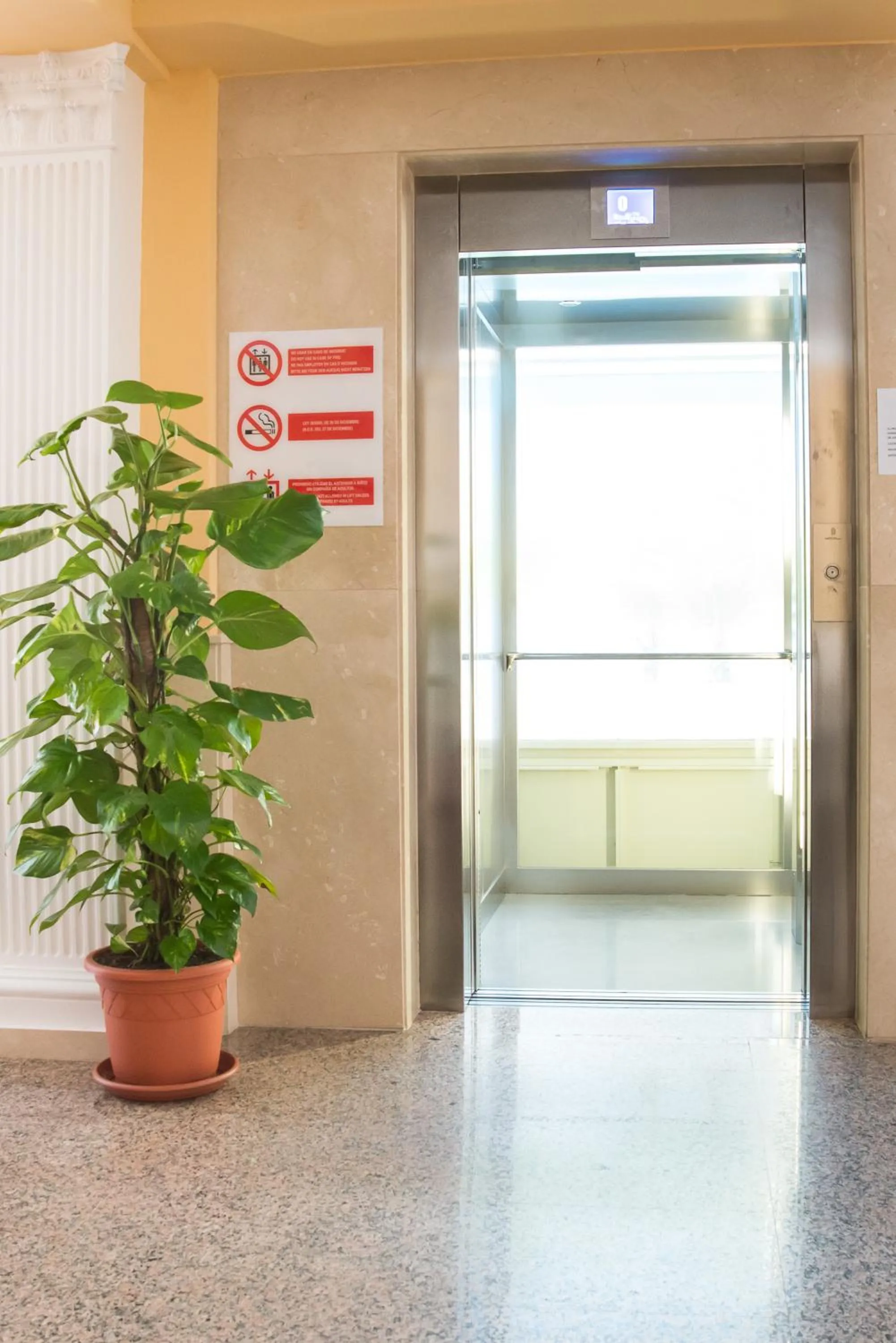 Decorative detail in Hotel Camposol