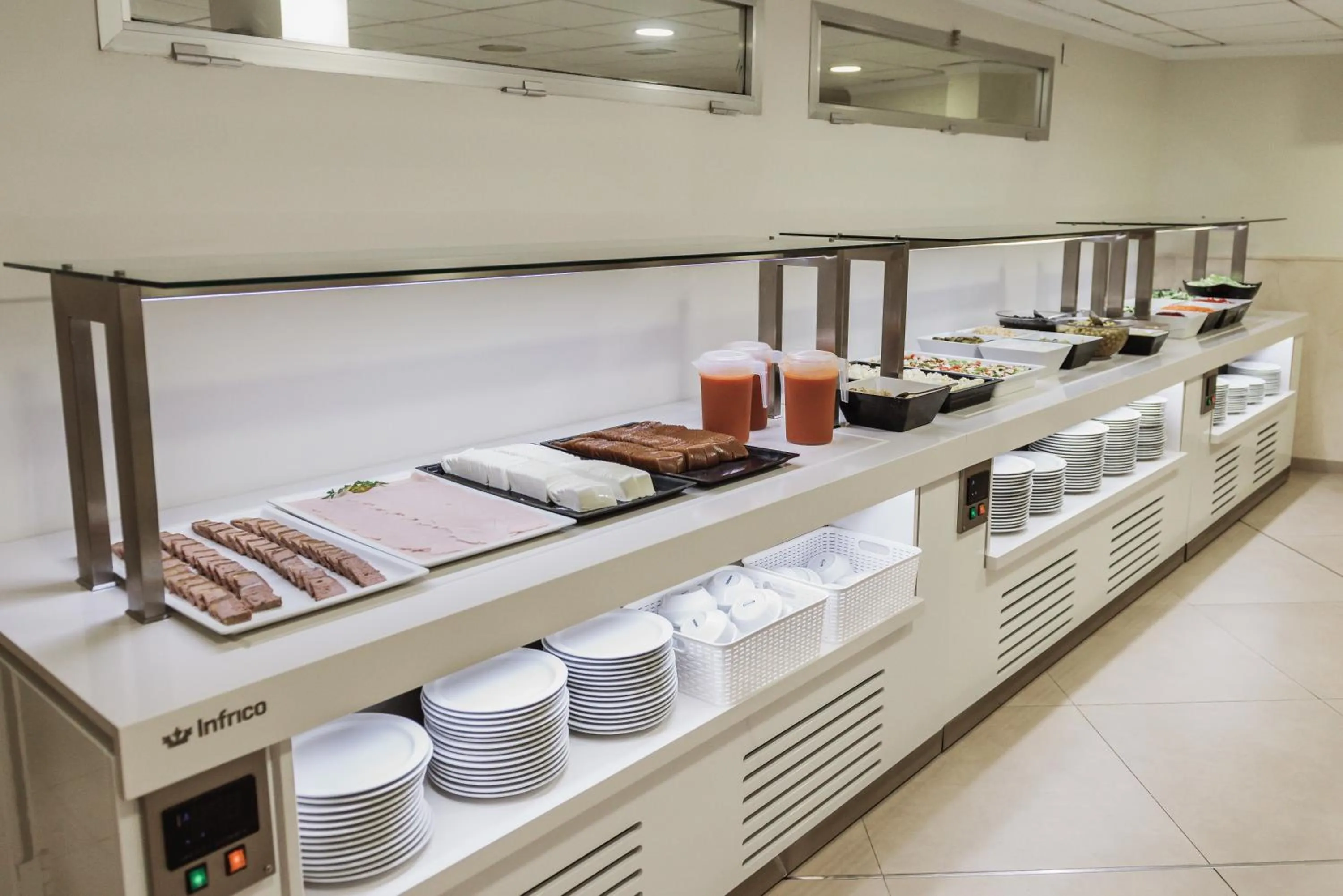 Restaurant/places to eat in Hotel Camposol