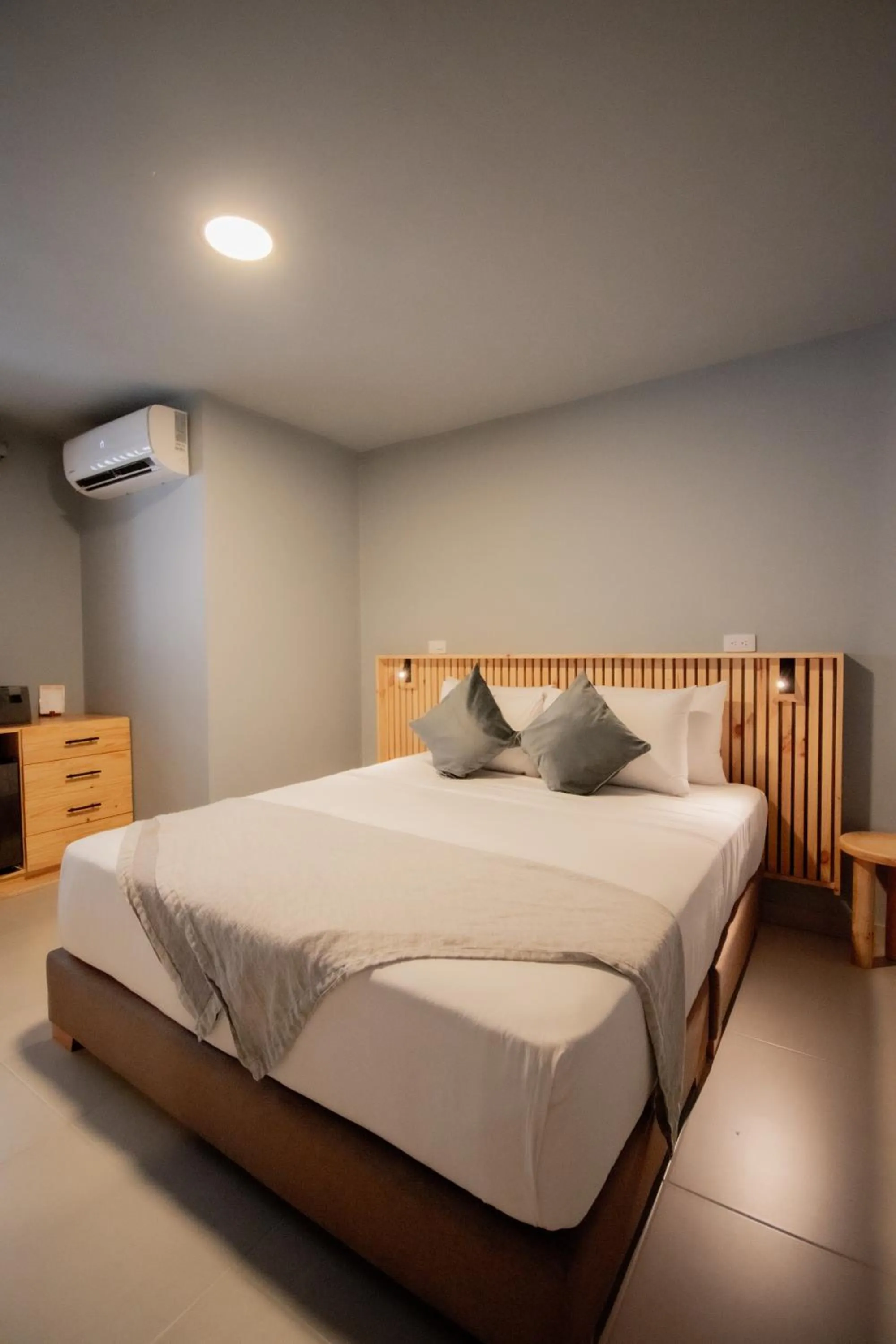 Photo of the whole room, Bed in Leviu by Bernalo Hotels