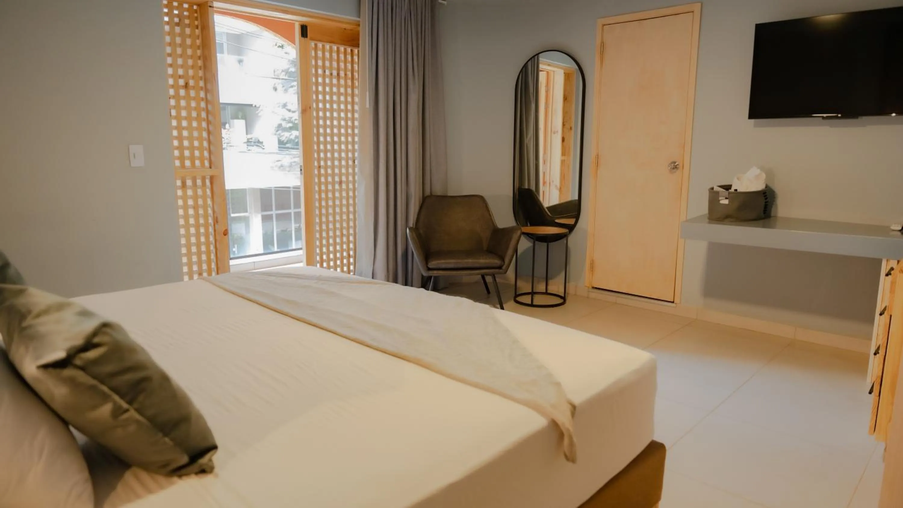 Photo of the whole room, Bed in Leviu by Bernalo Hotels