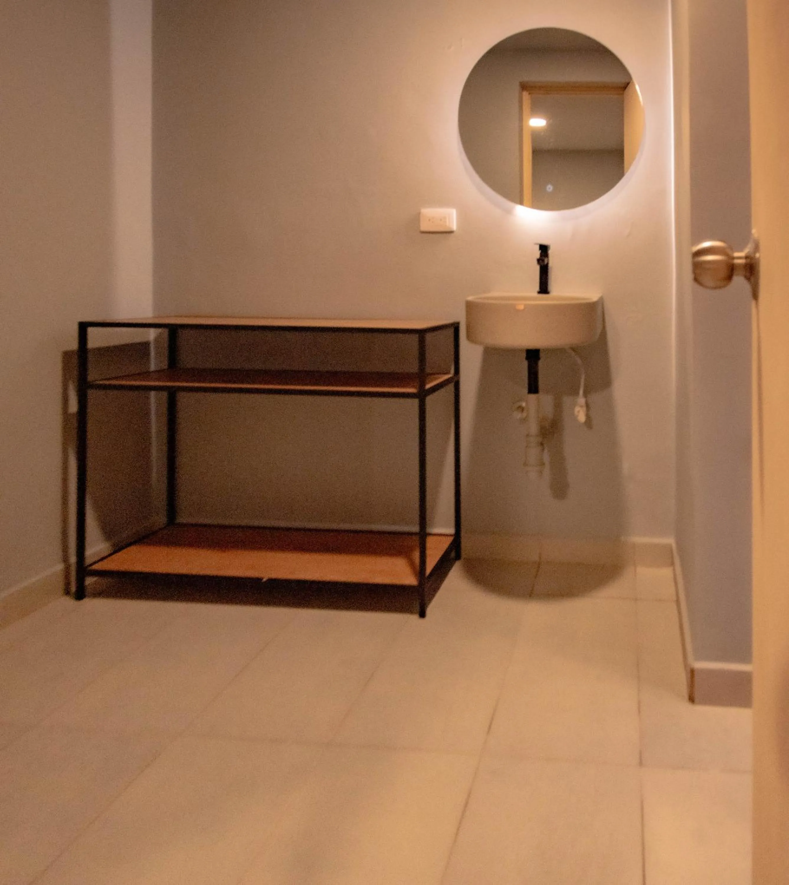 Bathroom, Bed in Leviu by Bernalo Hotels