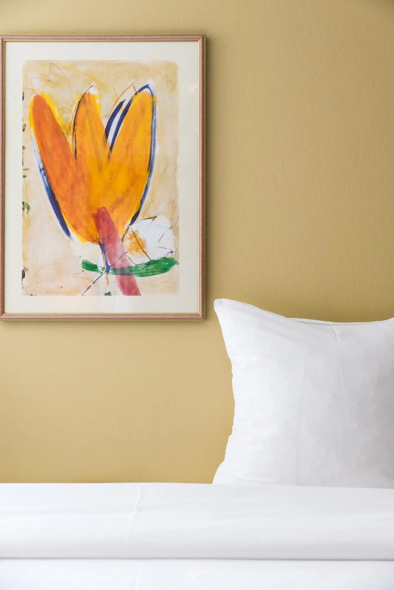 Decorative detail, Bed in Prominent Inn Hotel