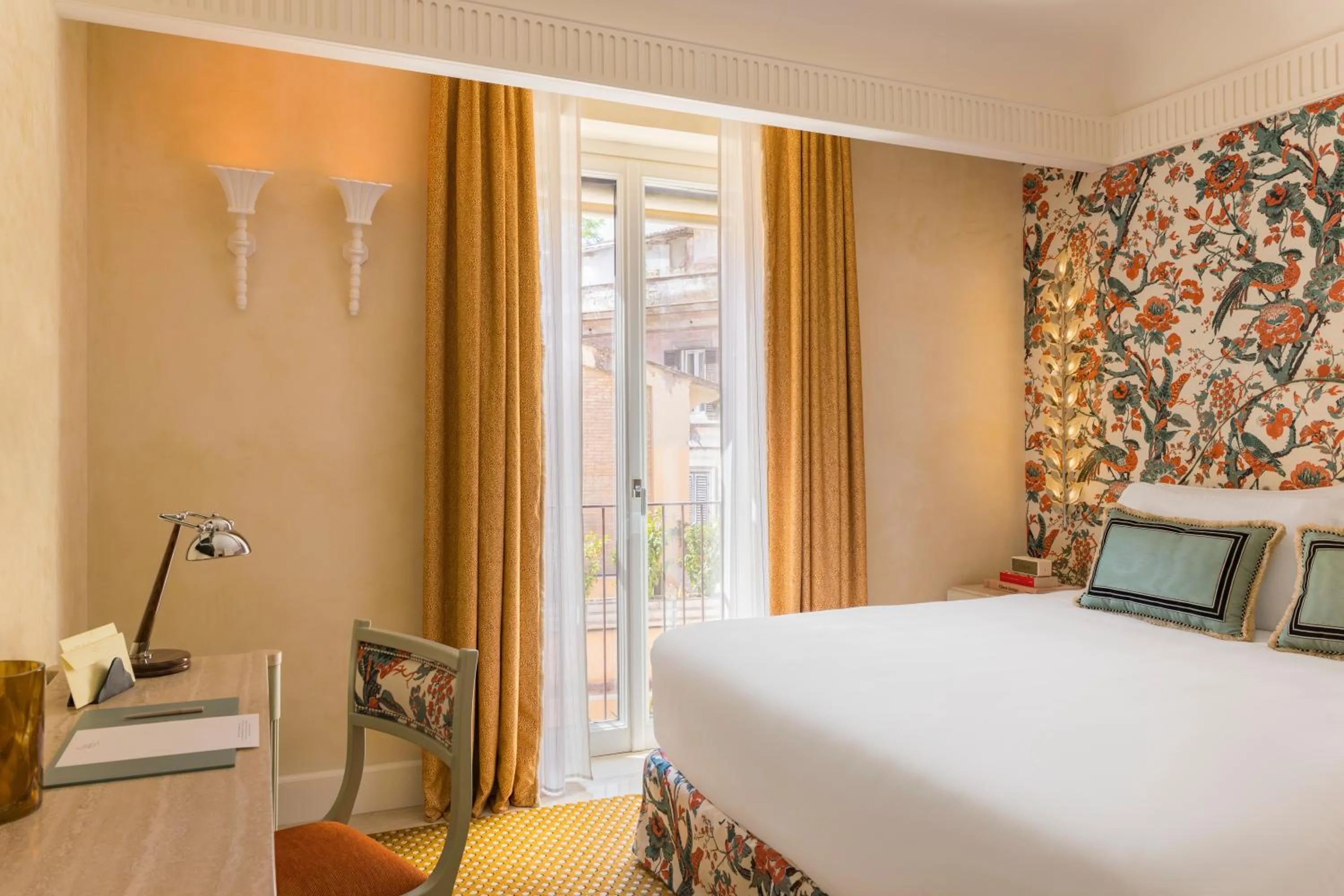 Bedroom, Bed in Casa Monti Roma