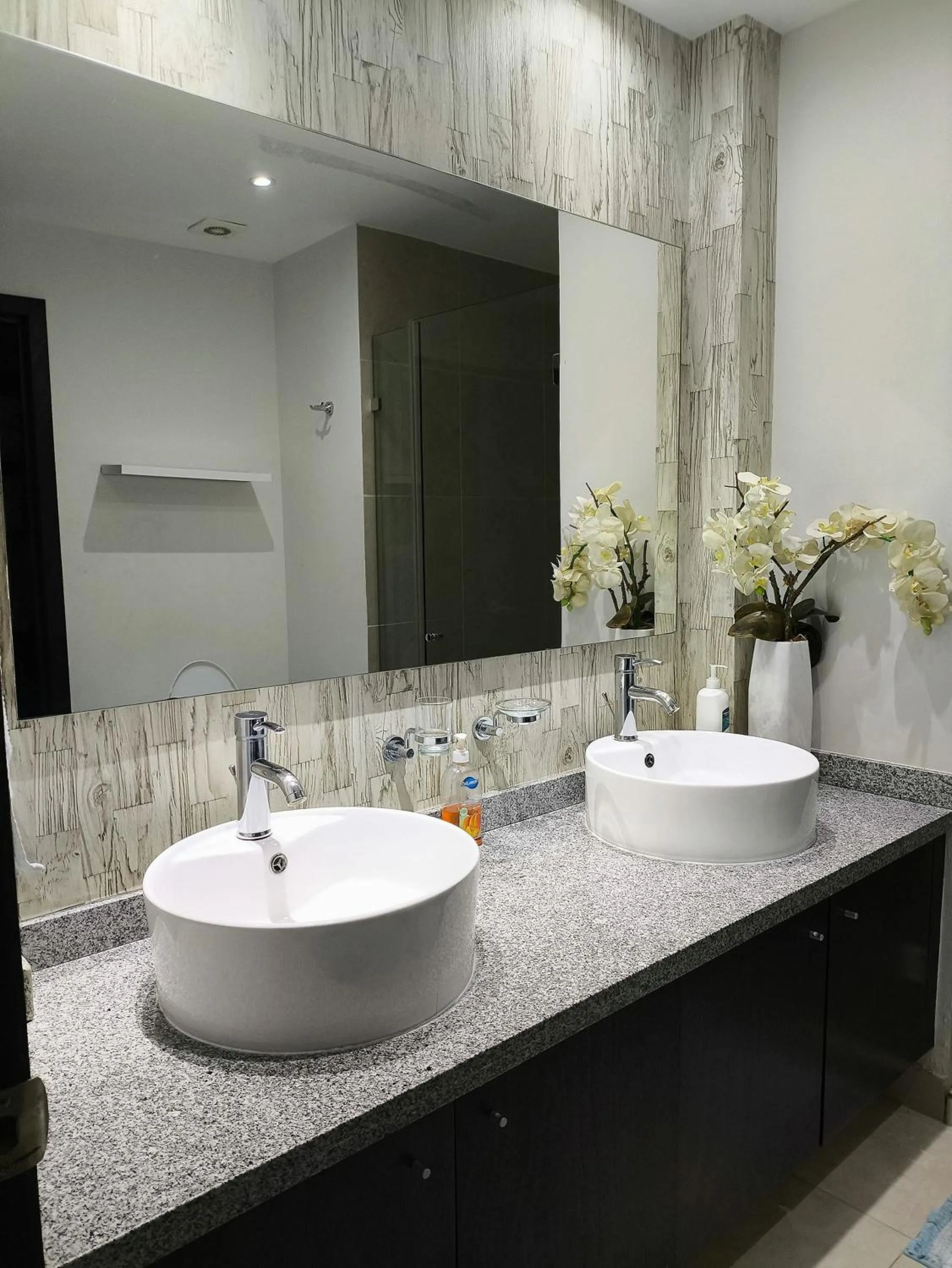 Toilet in Grand Venetian Comfort