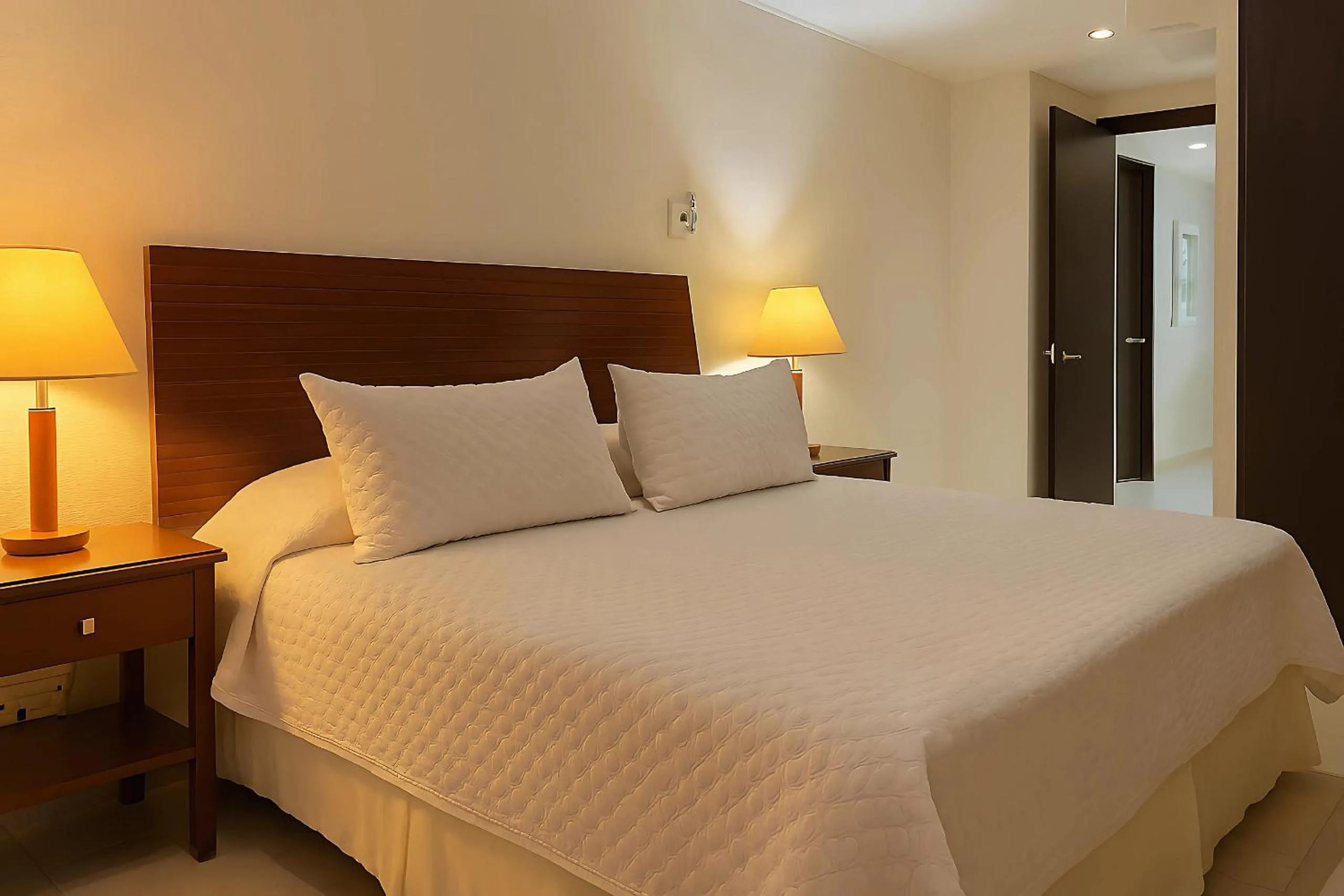 Bed in Grand Venetian Comfort