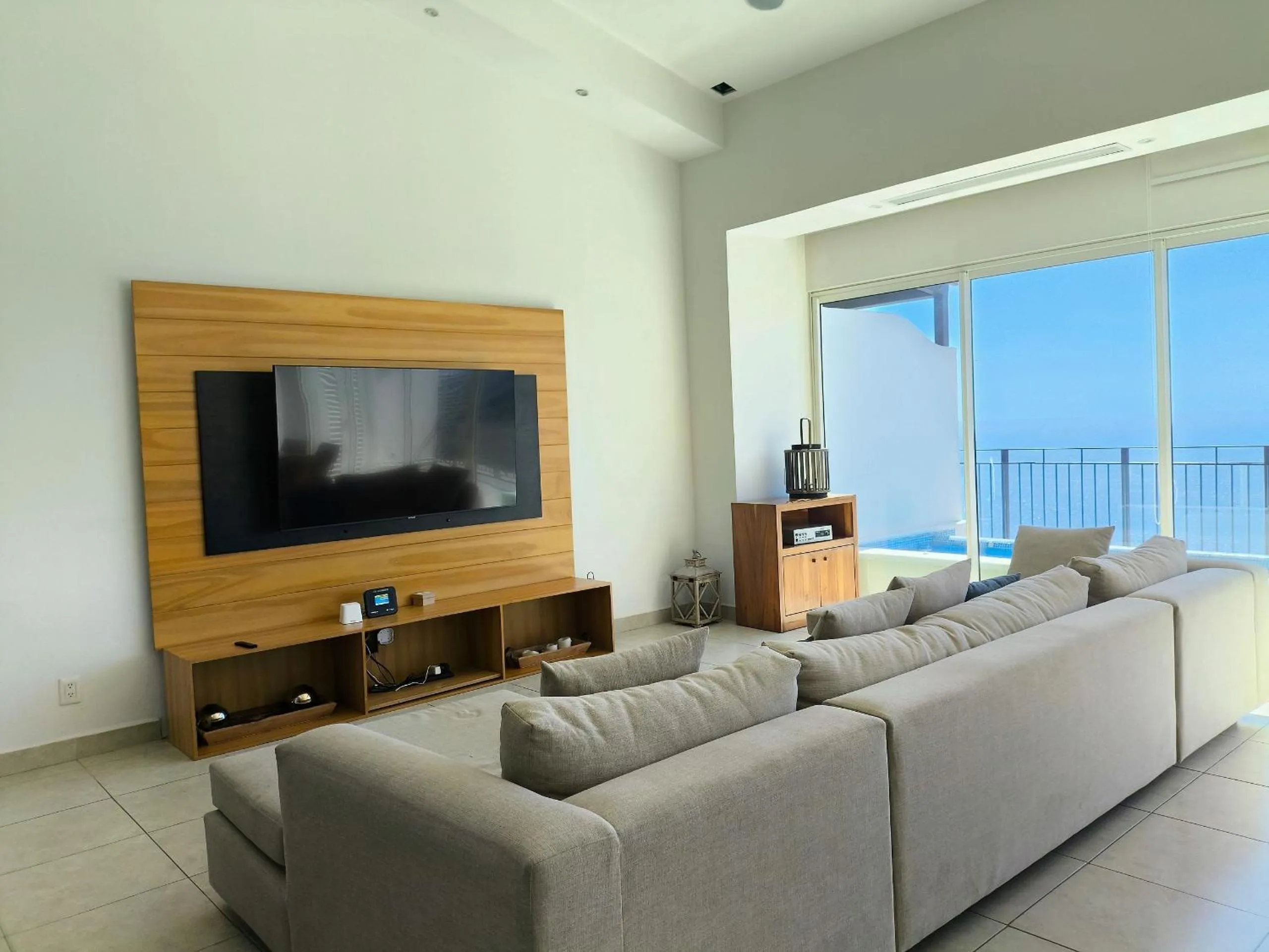 Living room in Grand Venetian Comfort