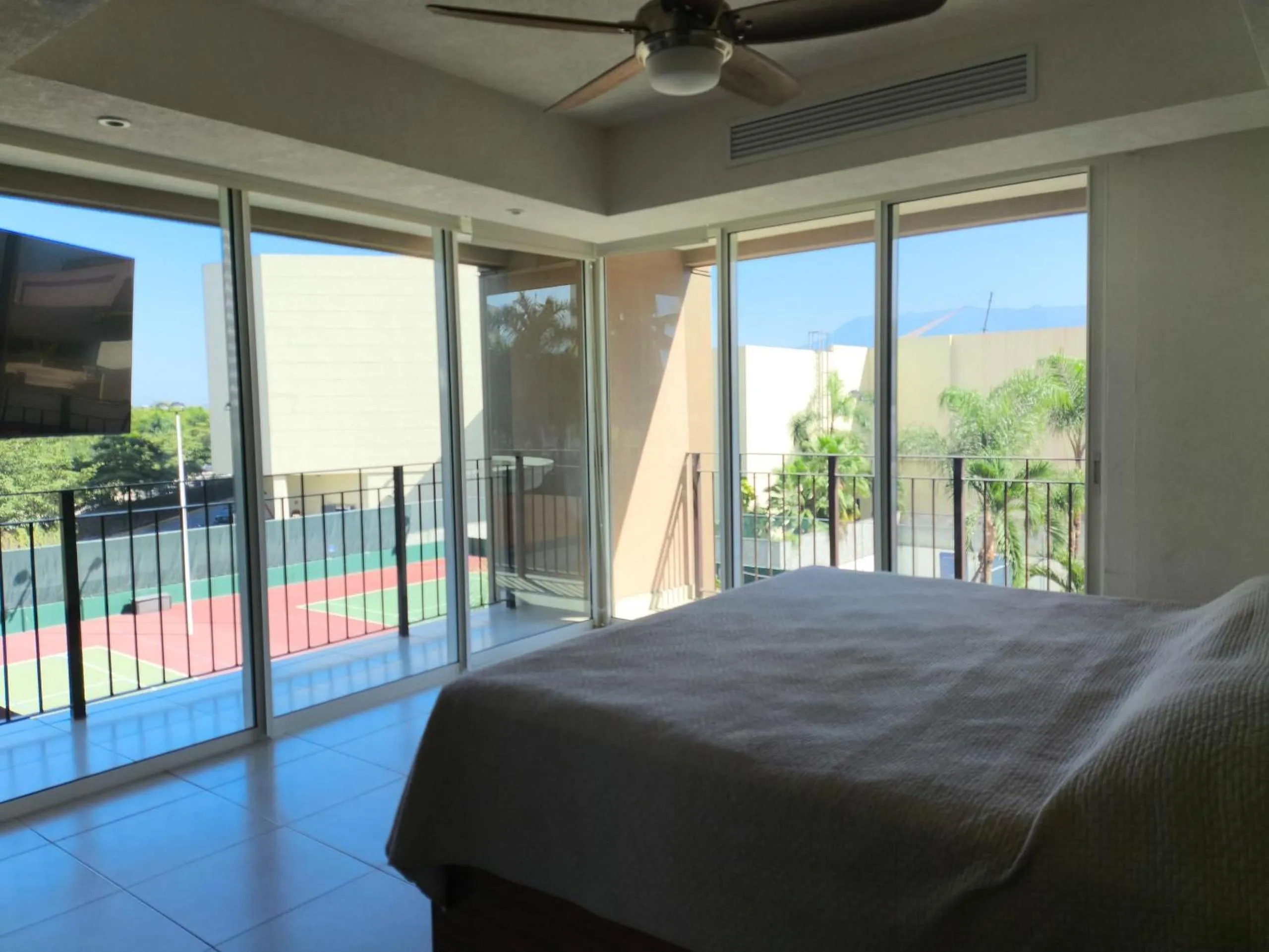 Bed in Grand Venetian Comfort