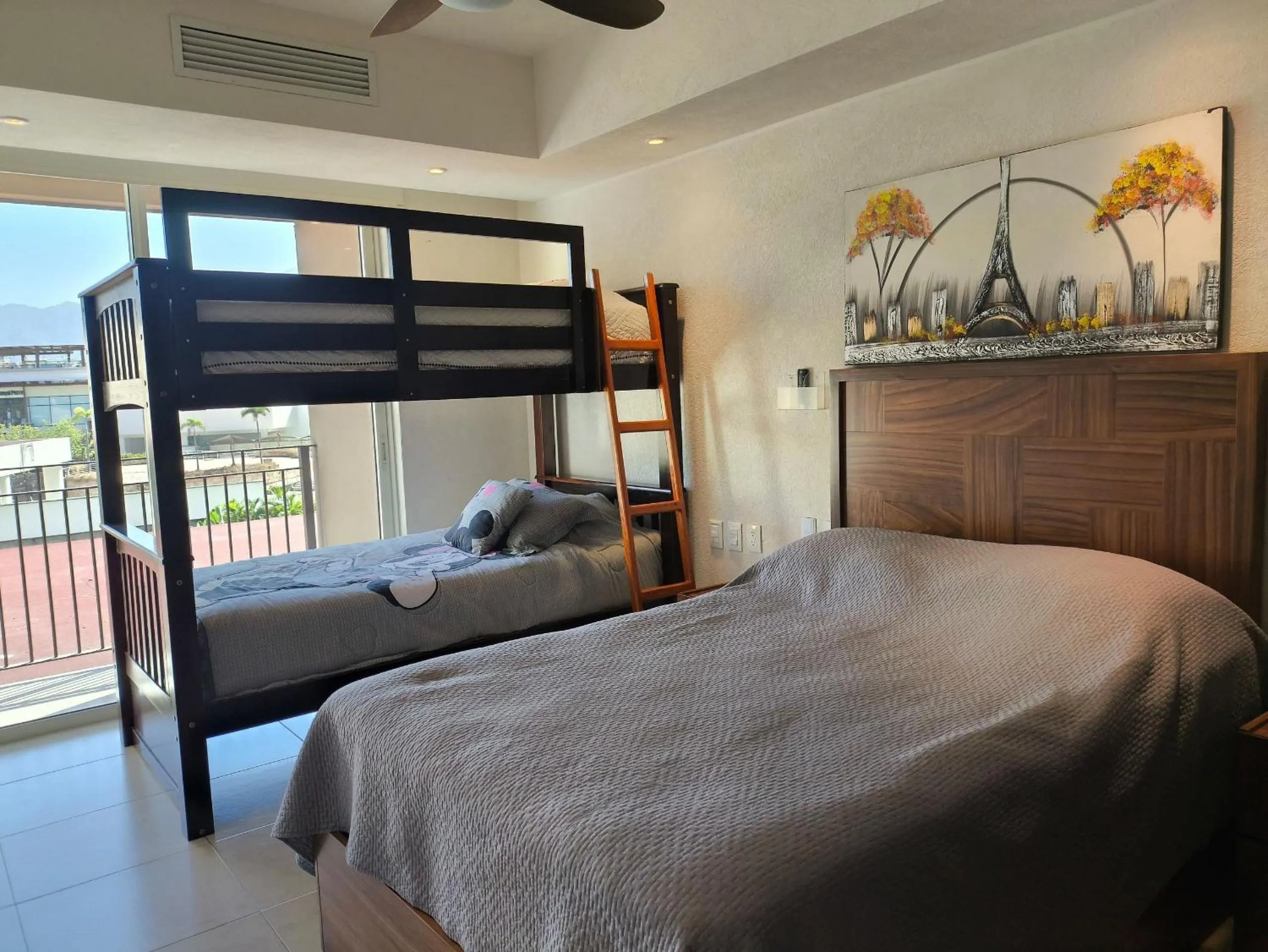 Bed in Grand Venetian Comfort