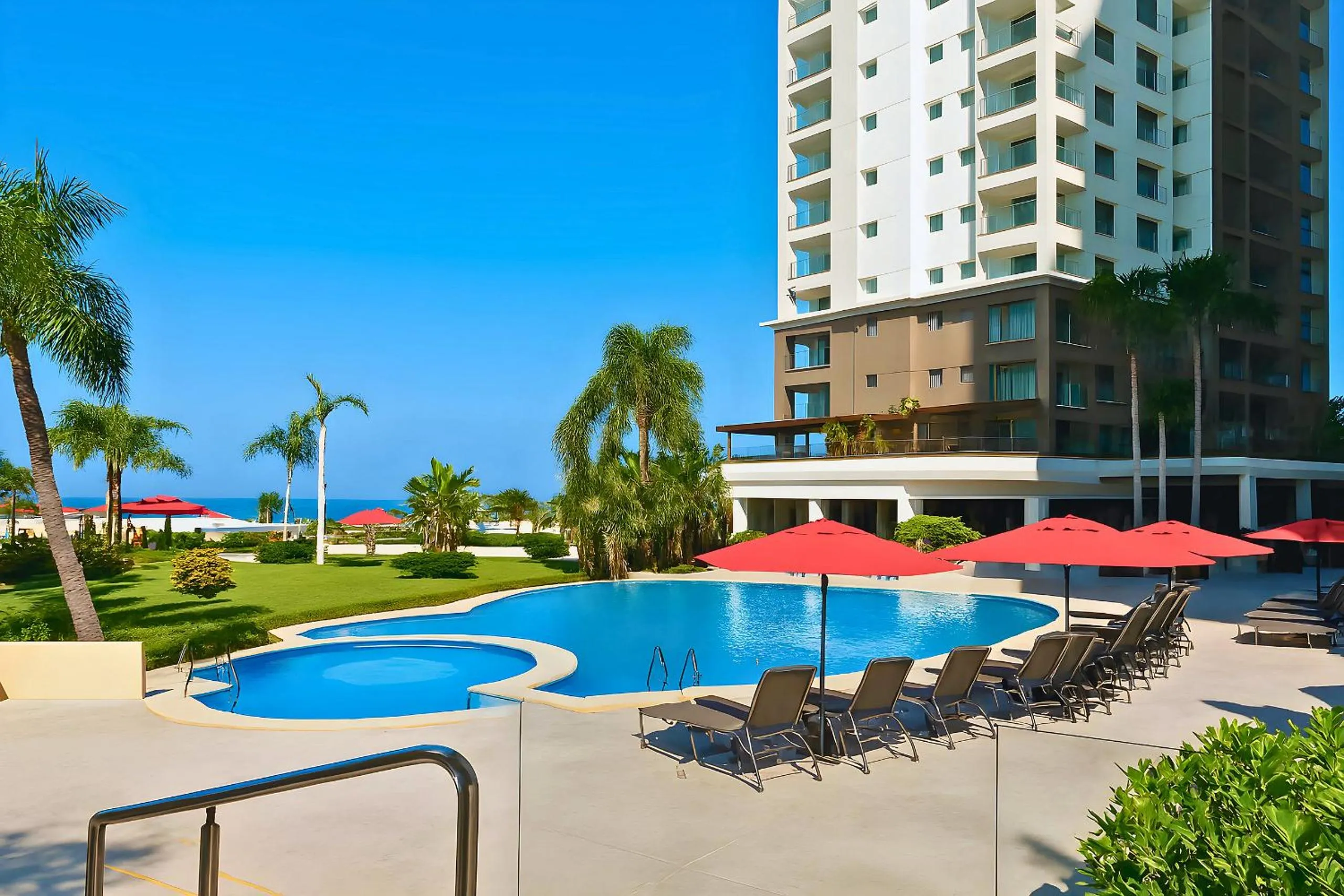 Swimming pool in Grand Venetian Comfort