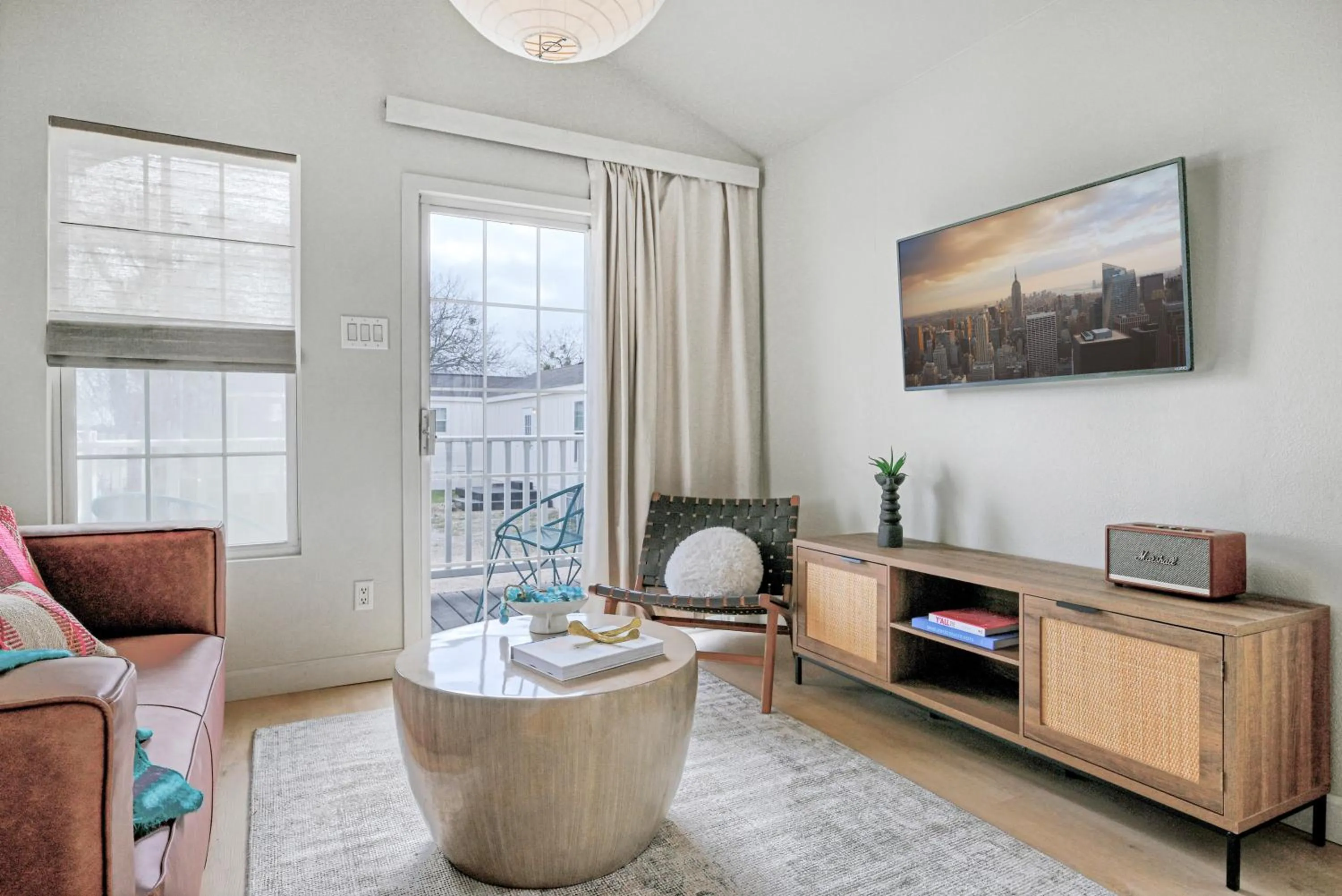 TV and multimedia in Melrose River Club Resort