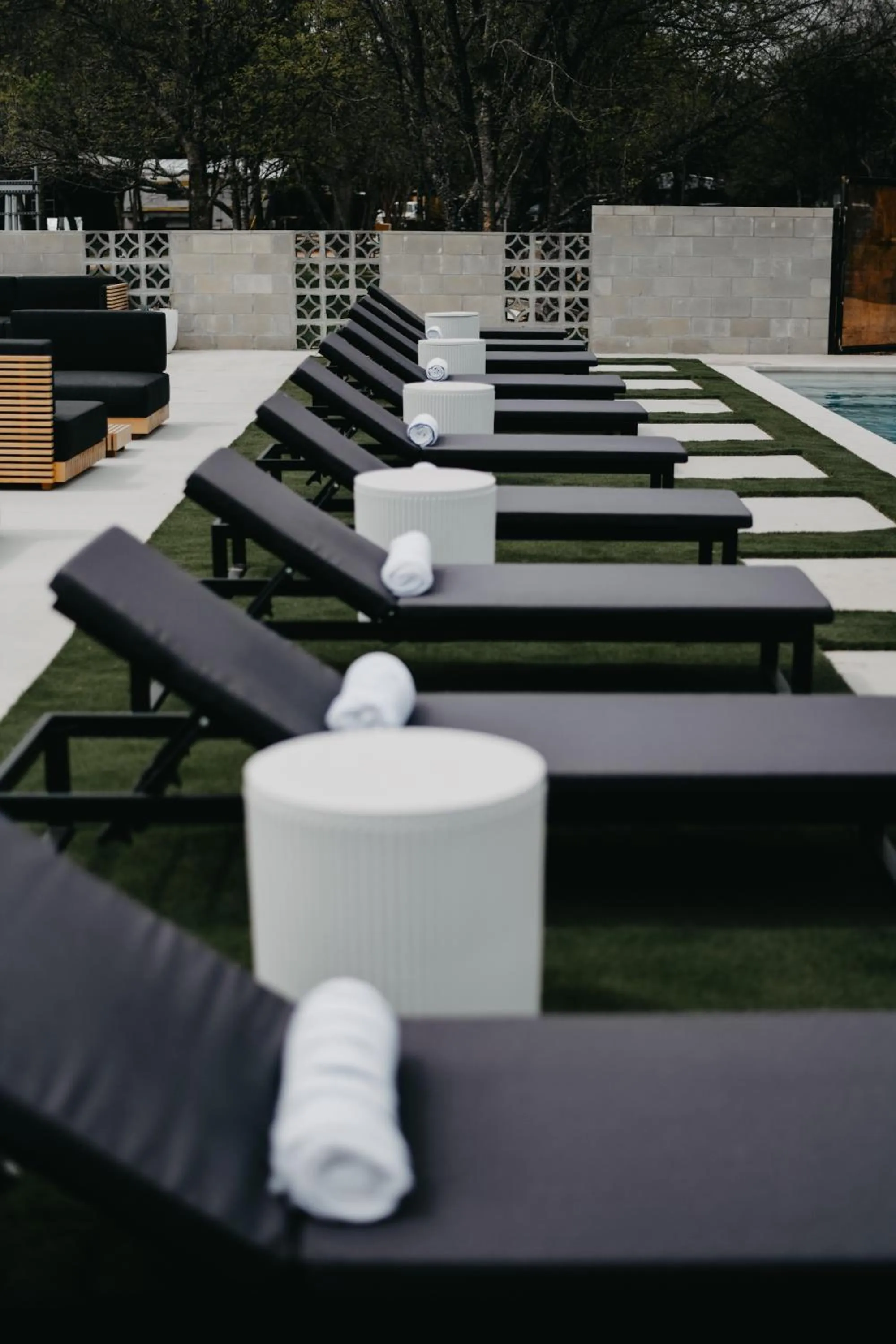 Swimming pool in Melrose River Club Resort