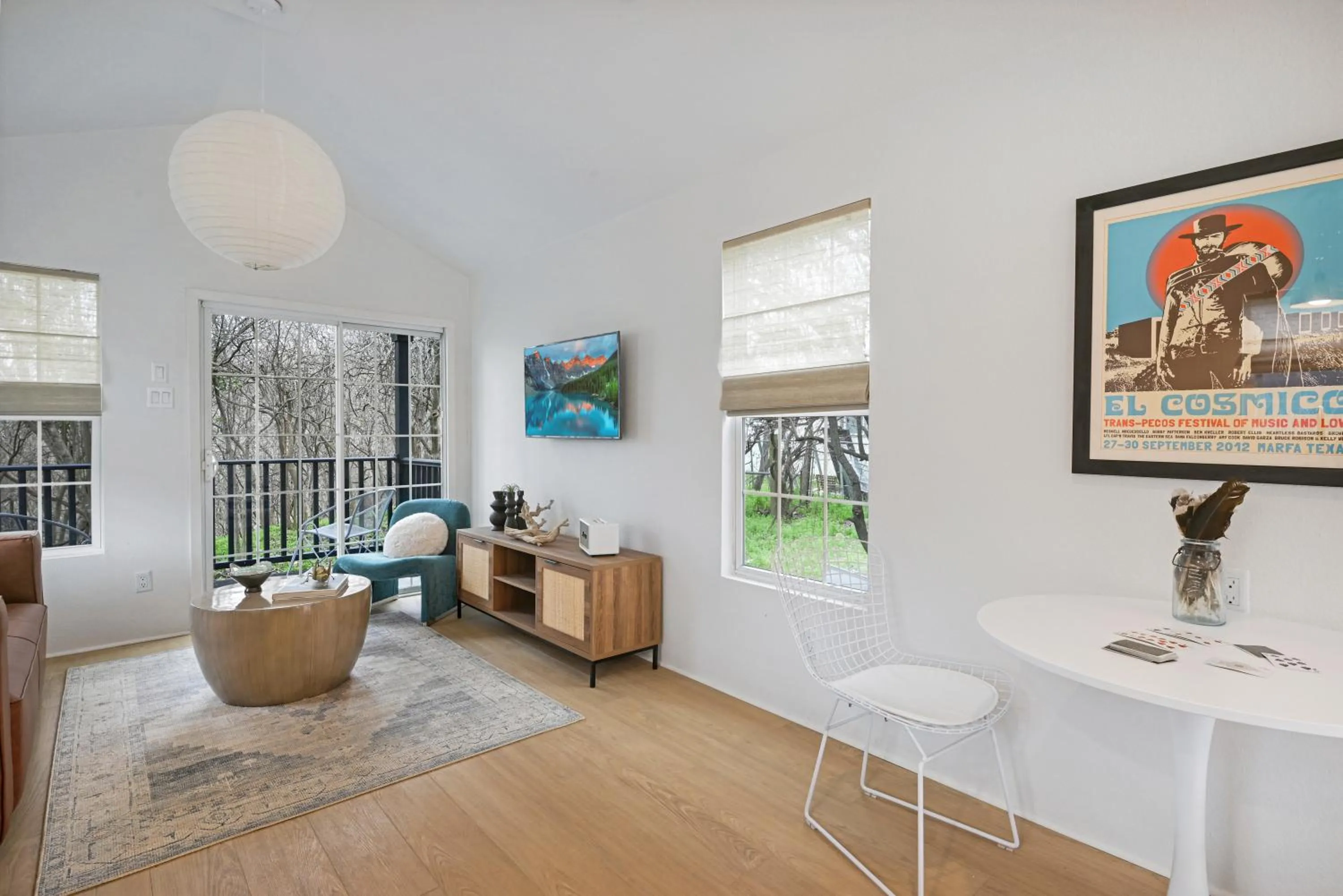 Living room in Melrose River Club Resort