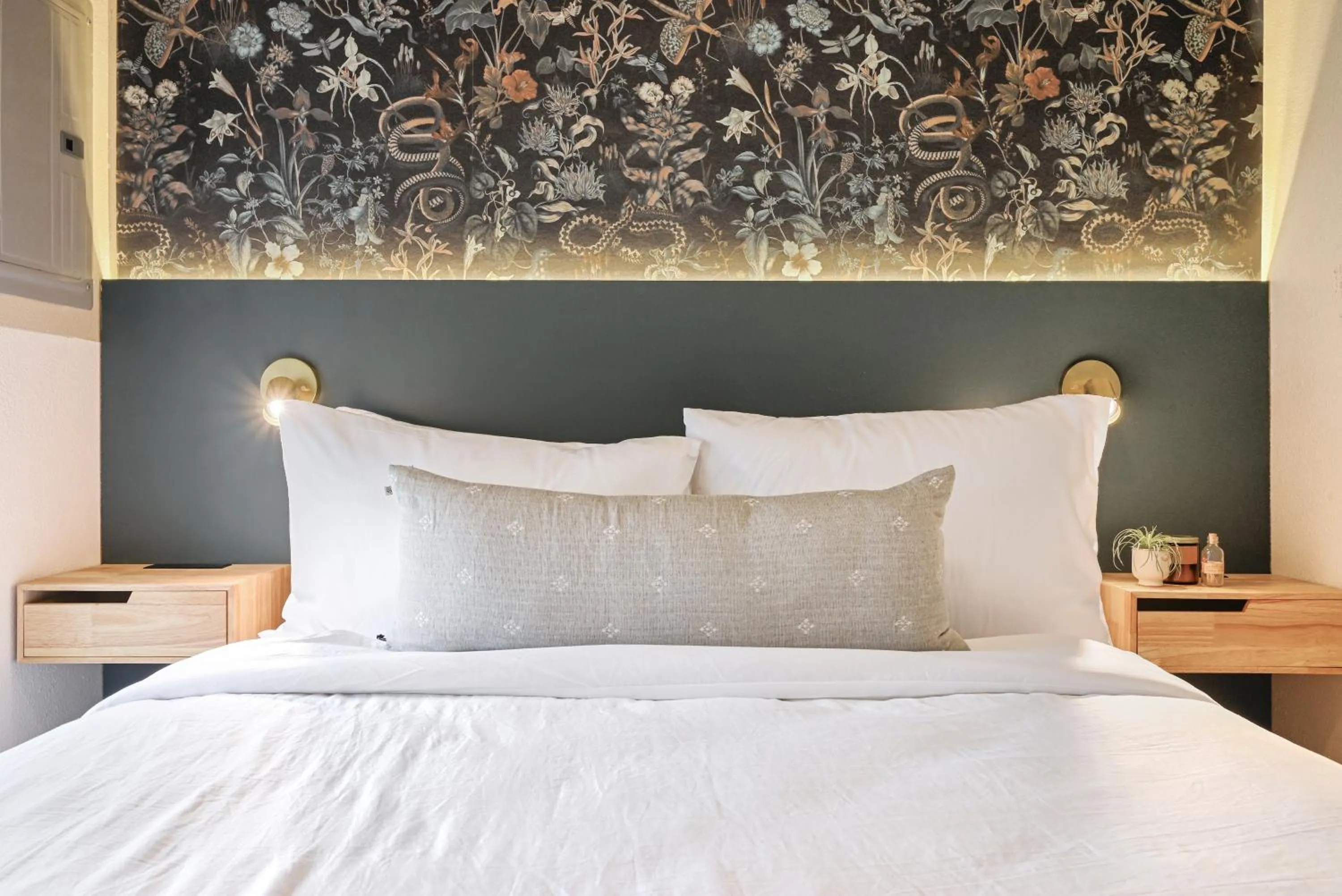 Bed in Melrose River Club Resort