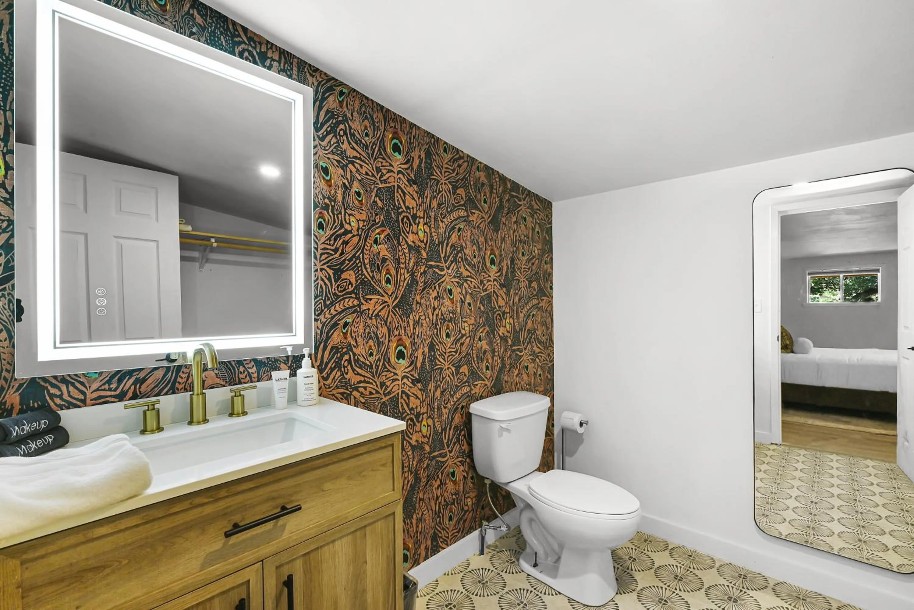 Melrose River Club Resort