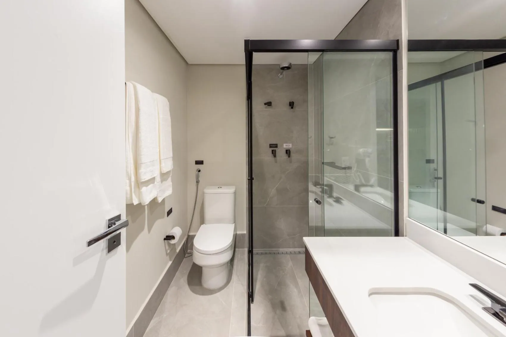 Bathroom in Charlie On The Parc Ibirapuera Hotel