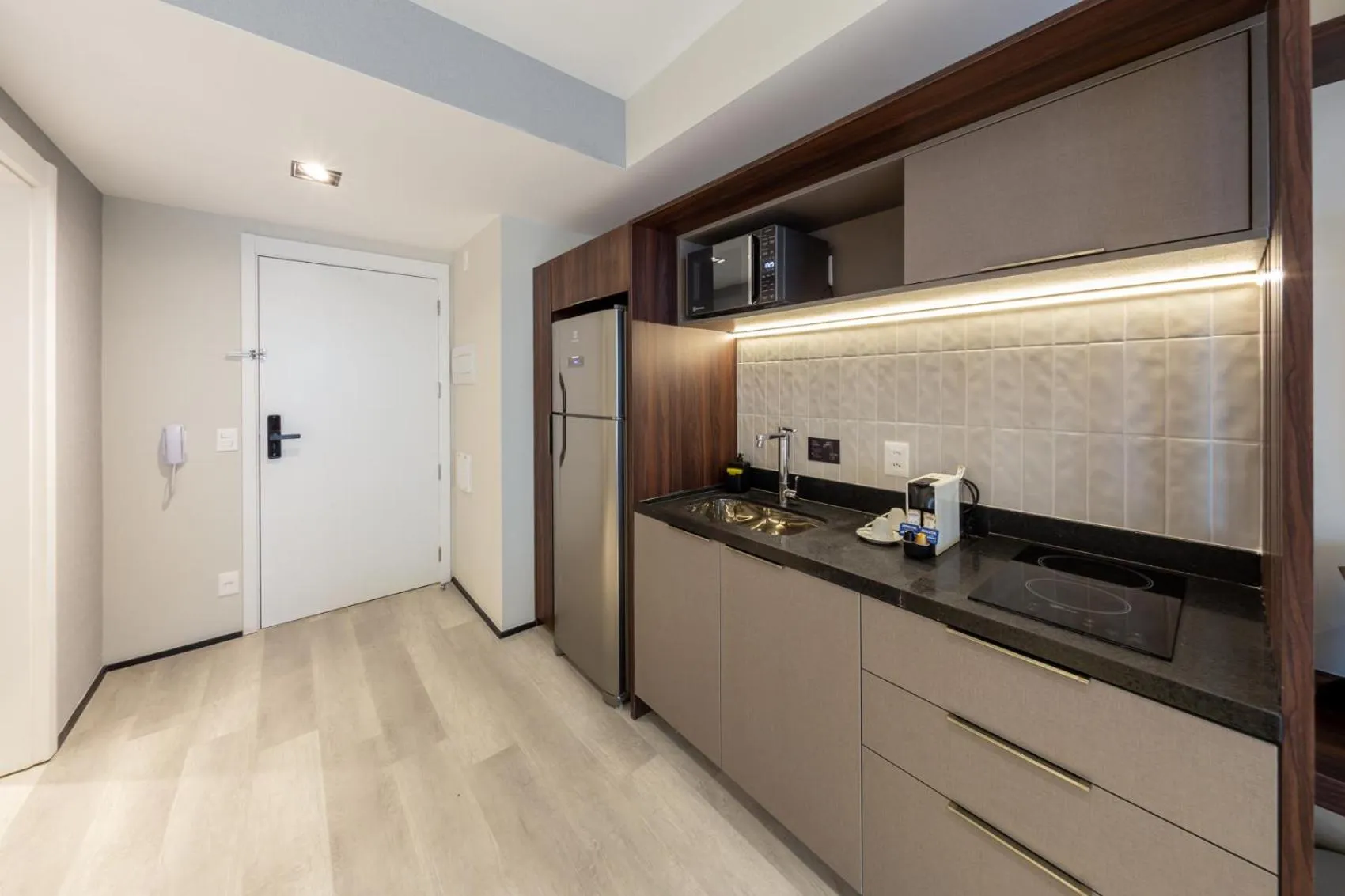 Kitchen or kitchenette in Charlie On The Parc Ibirapuera Hotel