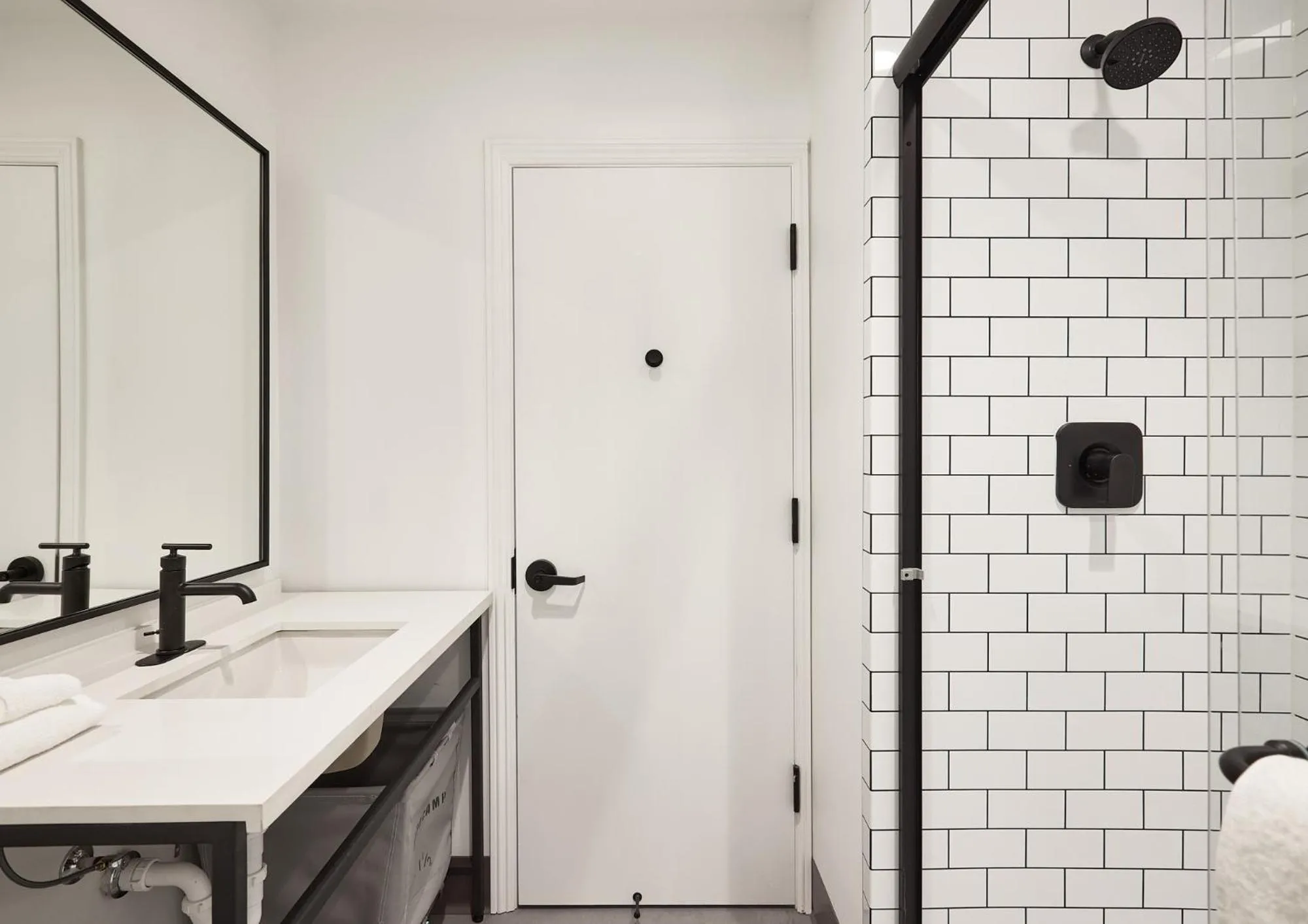 Shower in AutoCamp Sequoia