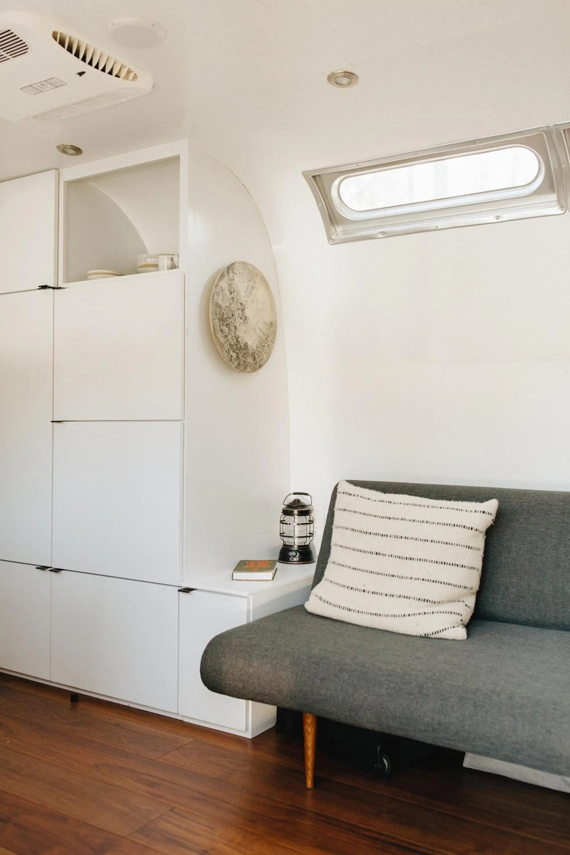 Living room in AutoCamp Sequoia