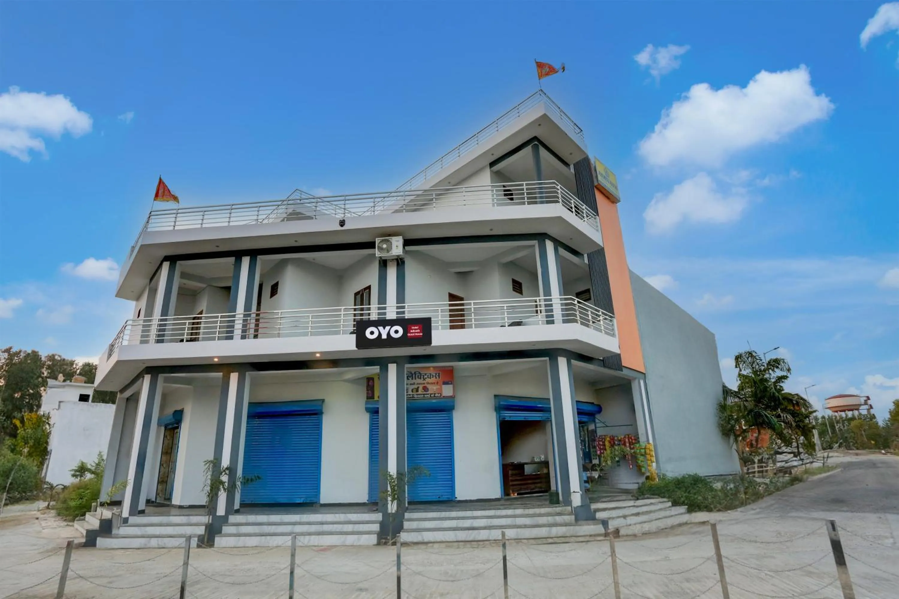 Facade/entrance in Hotel O Adinath Guest House