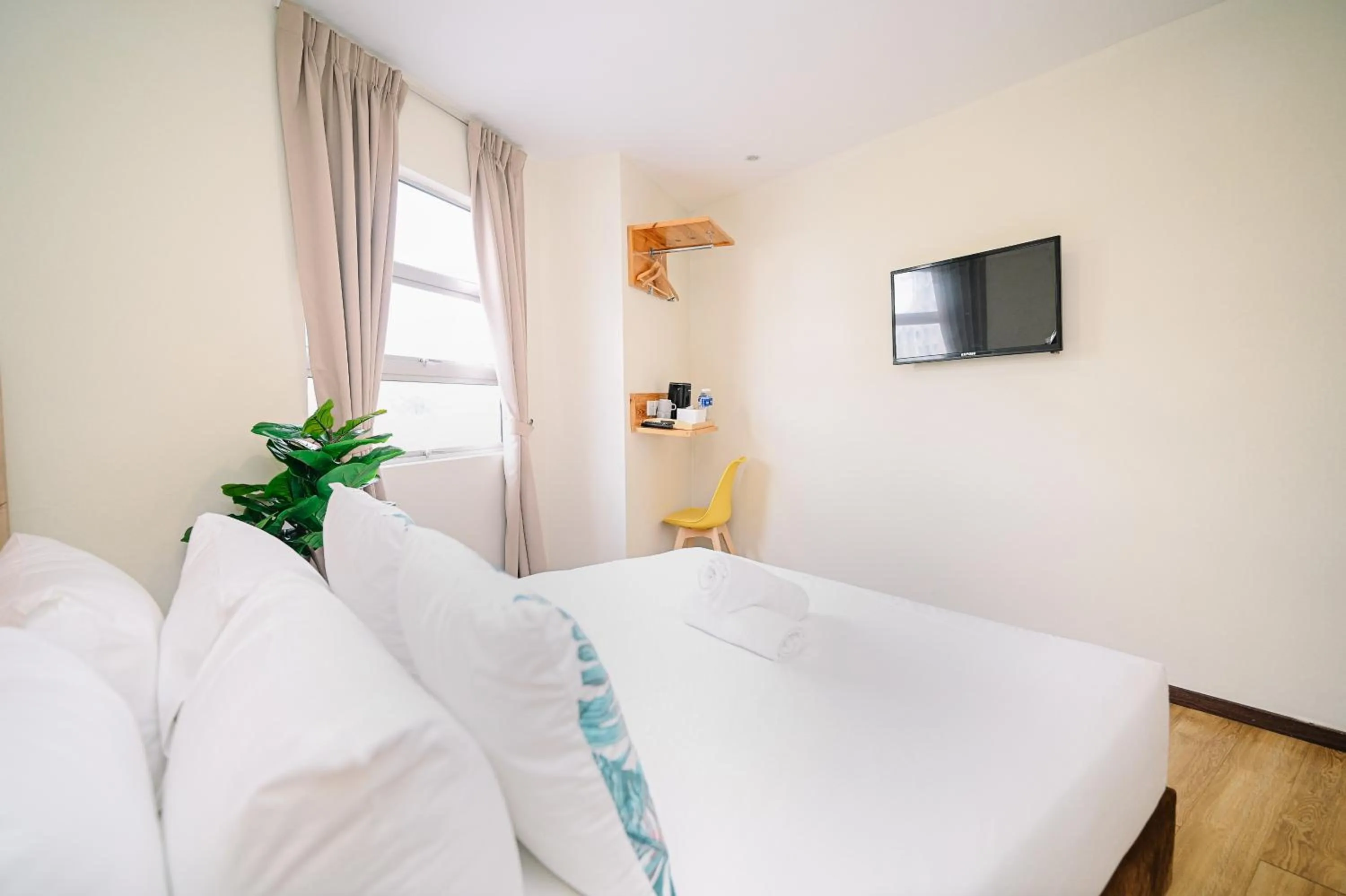 Bed in Swing & Pillows - Apple Hotel Shah Alam