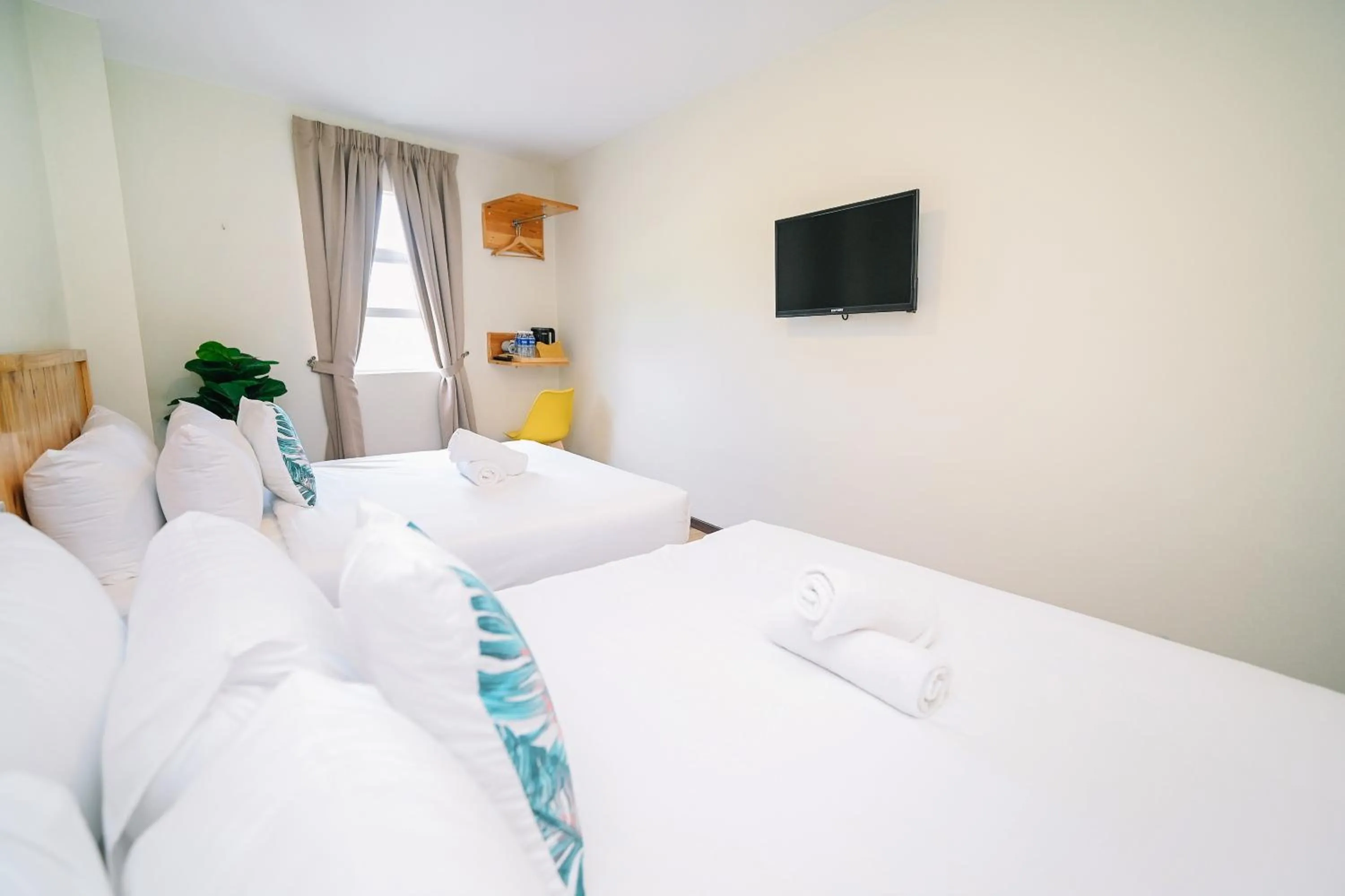 Bed in Swing & Pillows - Apple Hotel Shah Alam