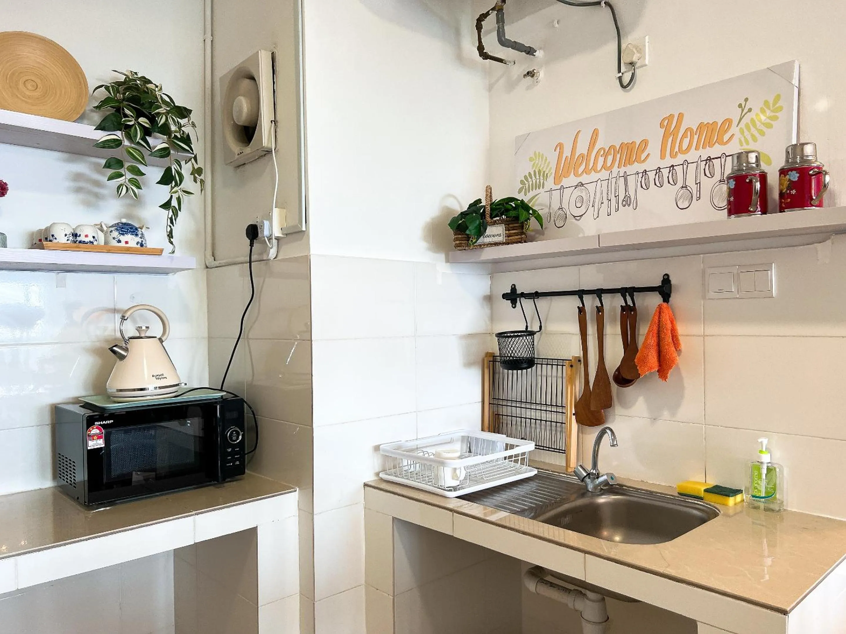 Kitchen or kitchenette in Cloud Forest Homestay Genting Highlands