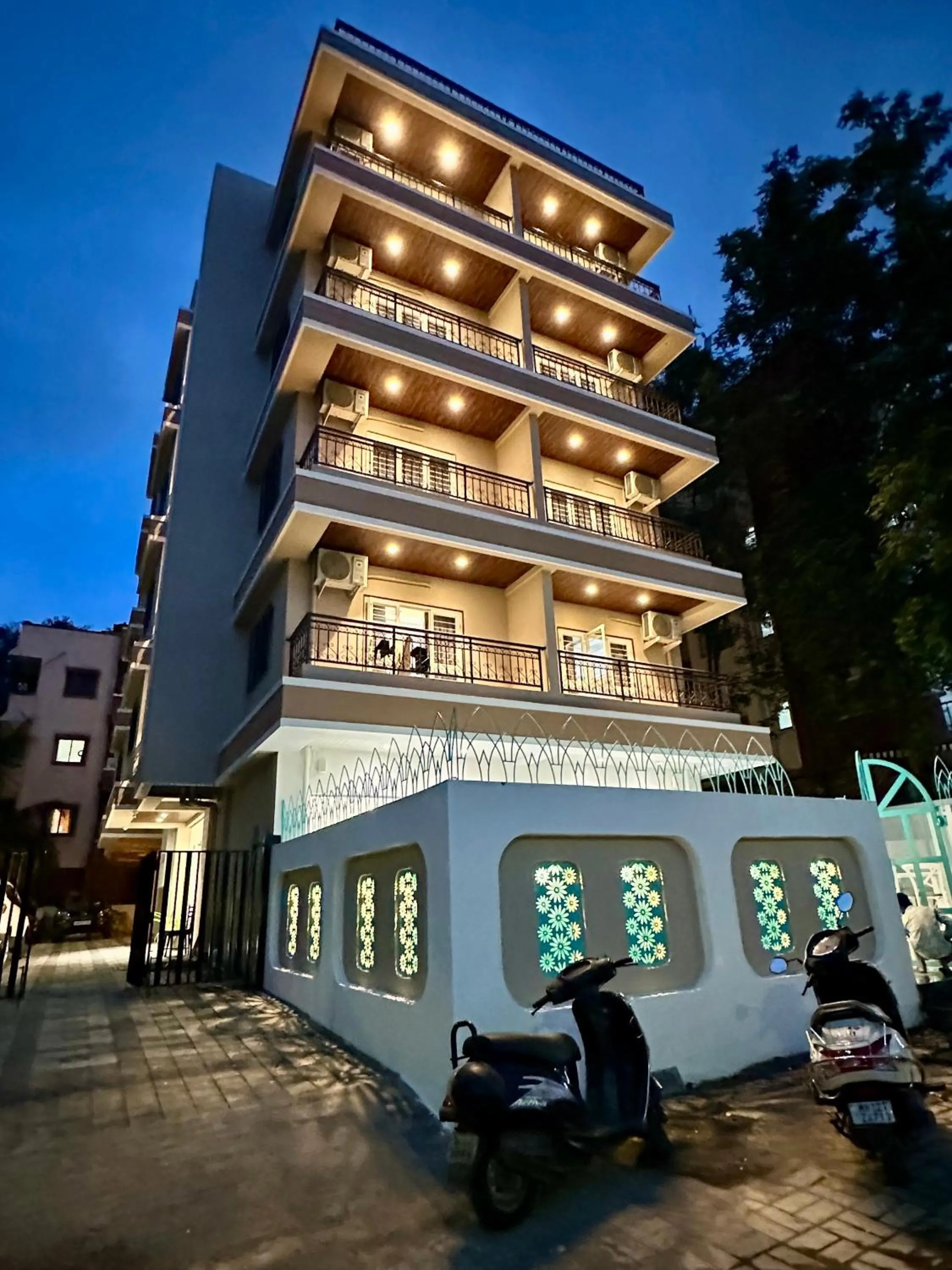Property building in StayBird - Divine Suites, Business Hotel, Kharadi