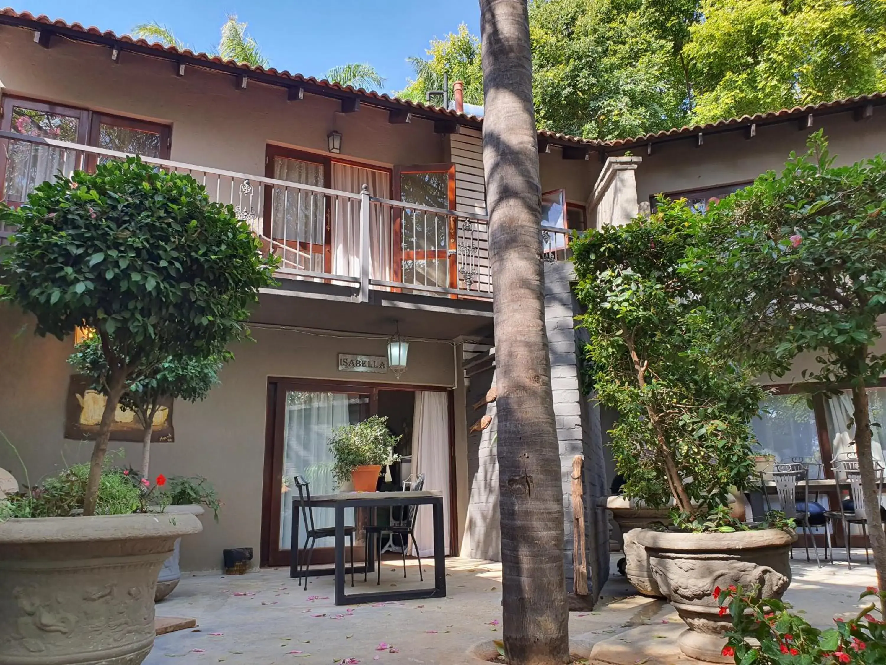 Apartment with Pool View - single occupancy in Waterhouse Guest Lodge - Indus Street Apartment with Pool View - single occupancy in Waterhouse Guest Lodge - Indus Street