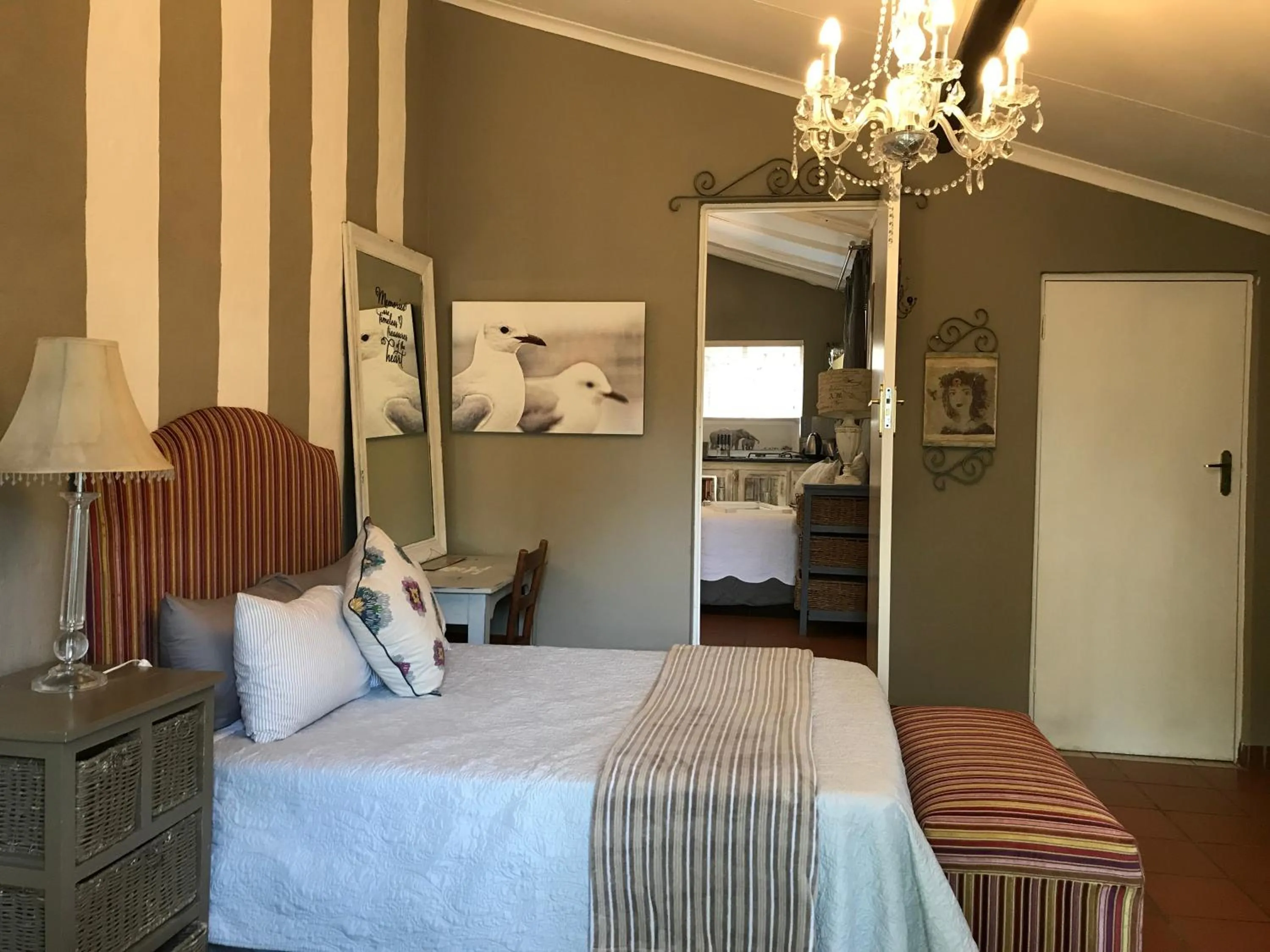 Bed in Waterhouse Guest Lodge - Indus Street