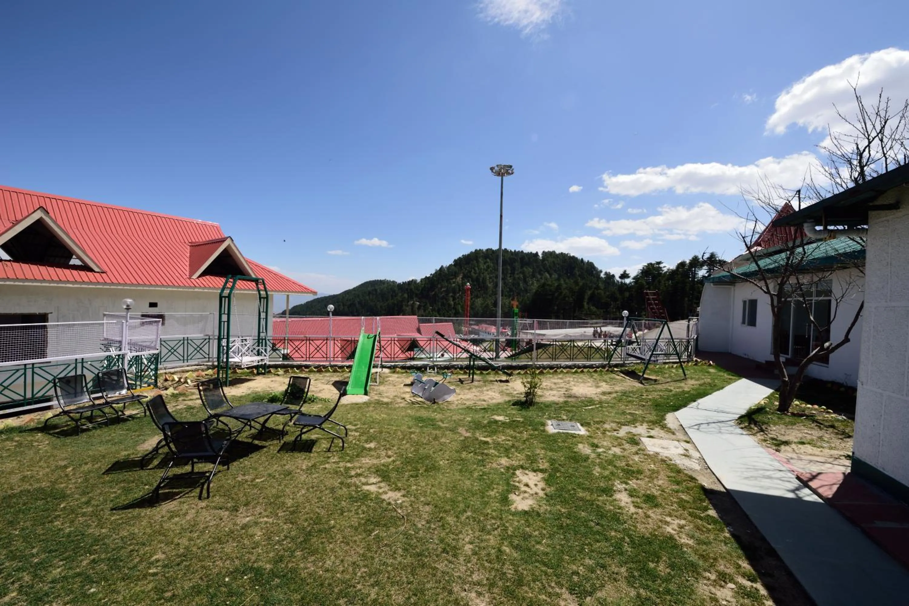 Galleu Hill Resort, Kufri Himalayan view resort