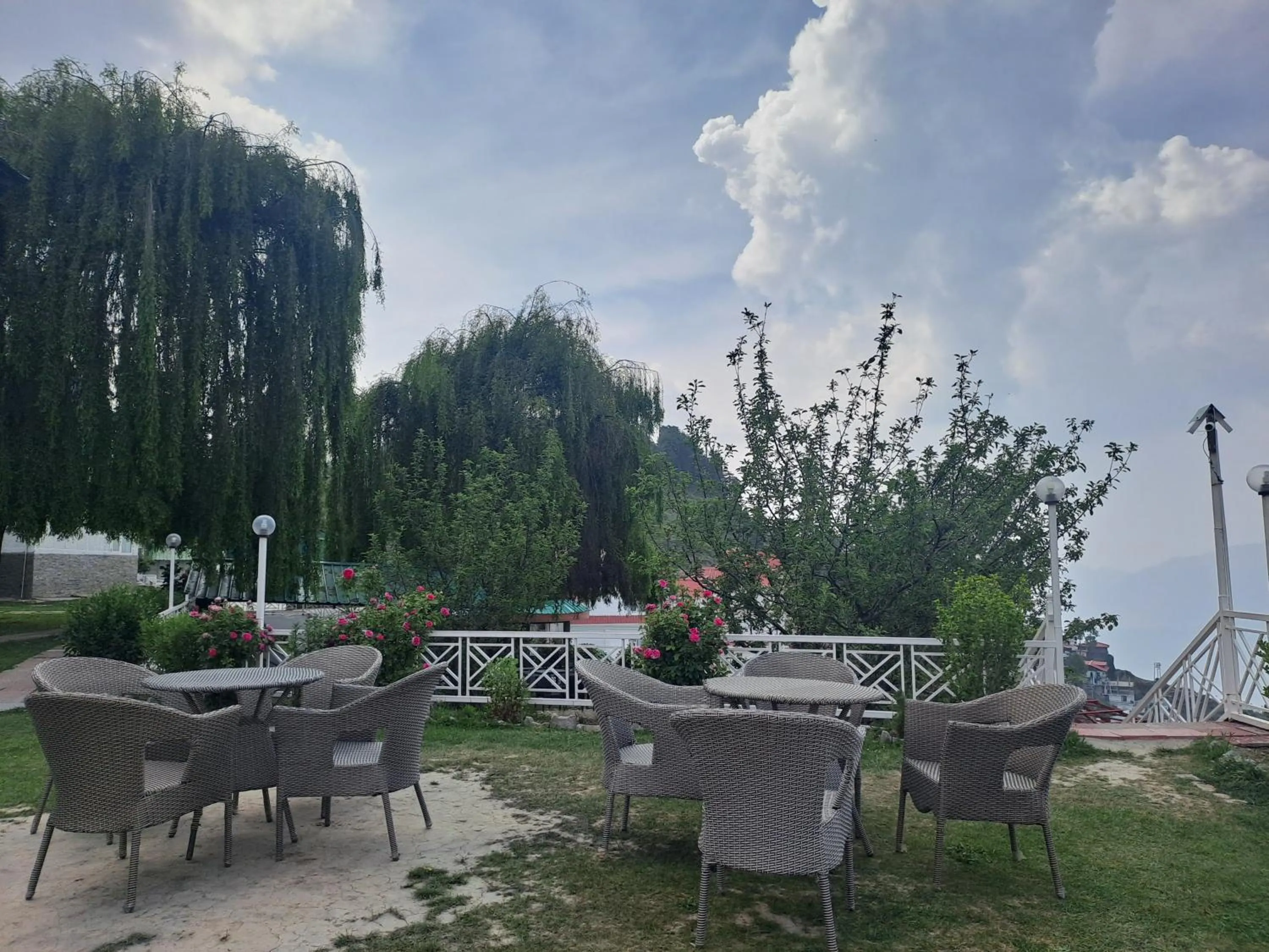 Garden in Galleu Hill Resort, Kufri Himalayan view resort