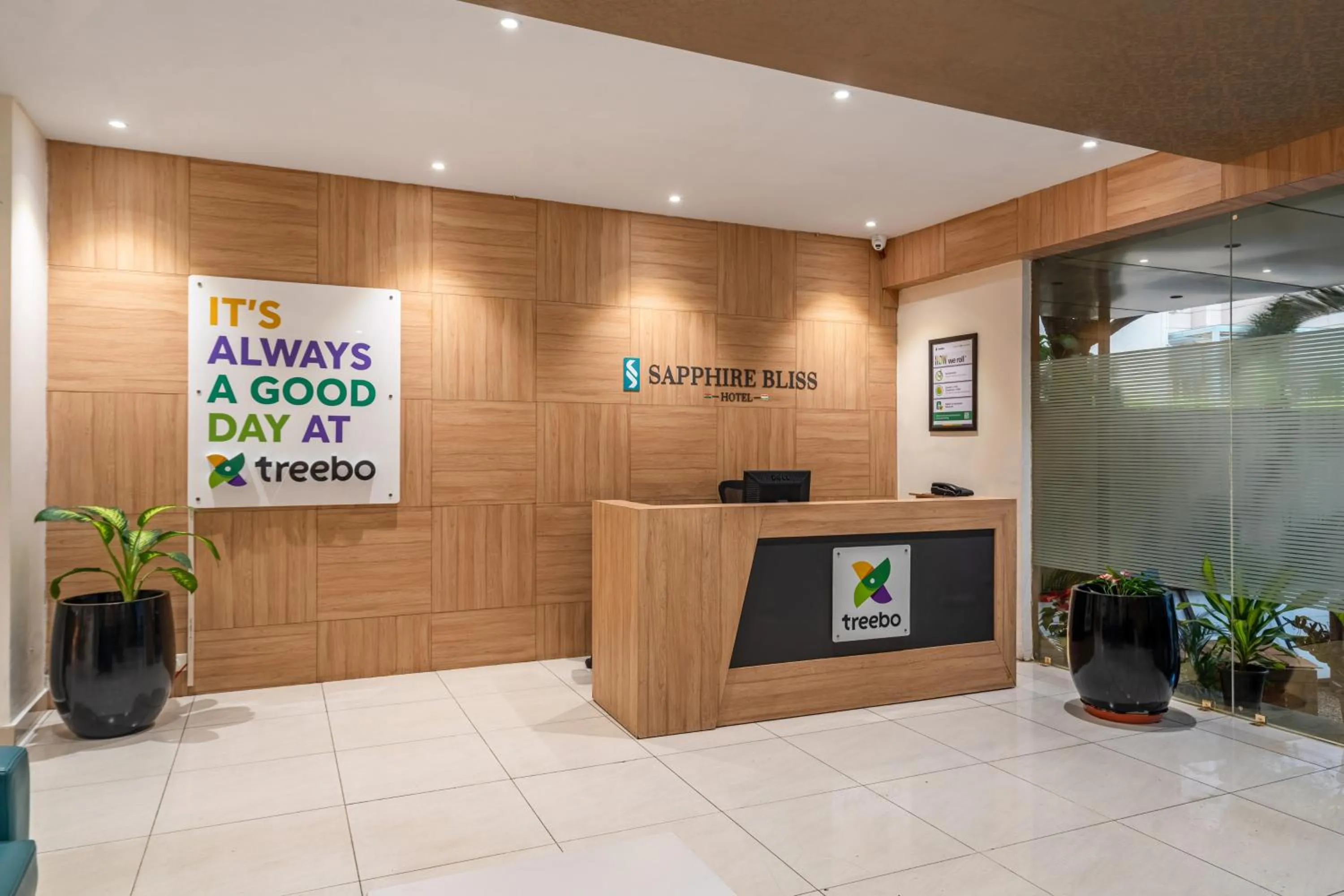 Lobby or reception in Treebo Sapphire Bliss