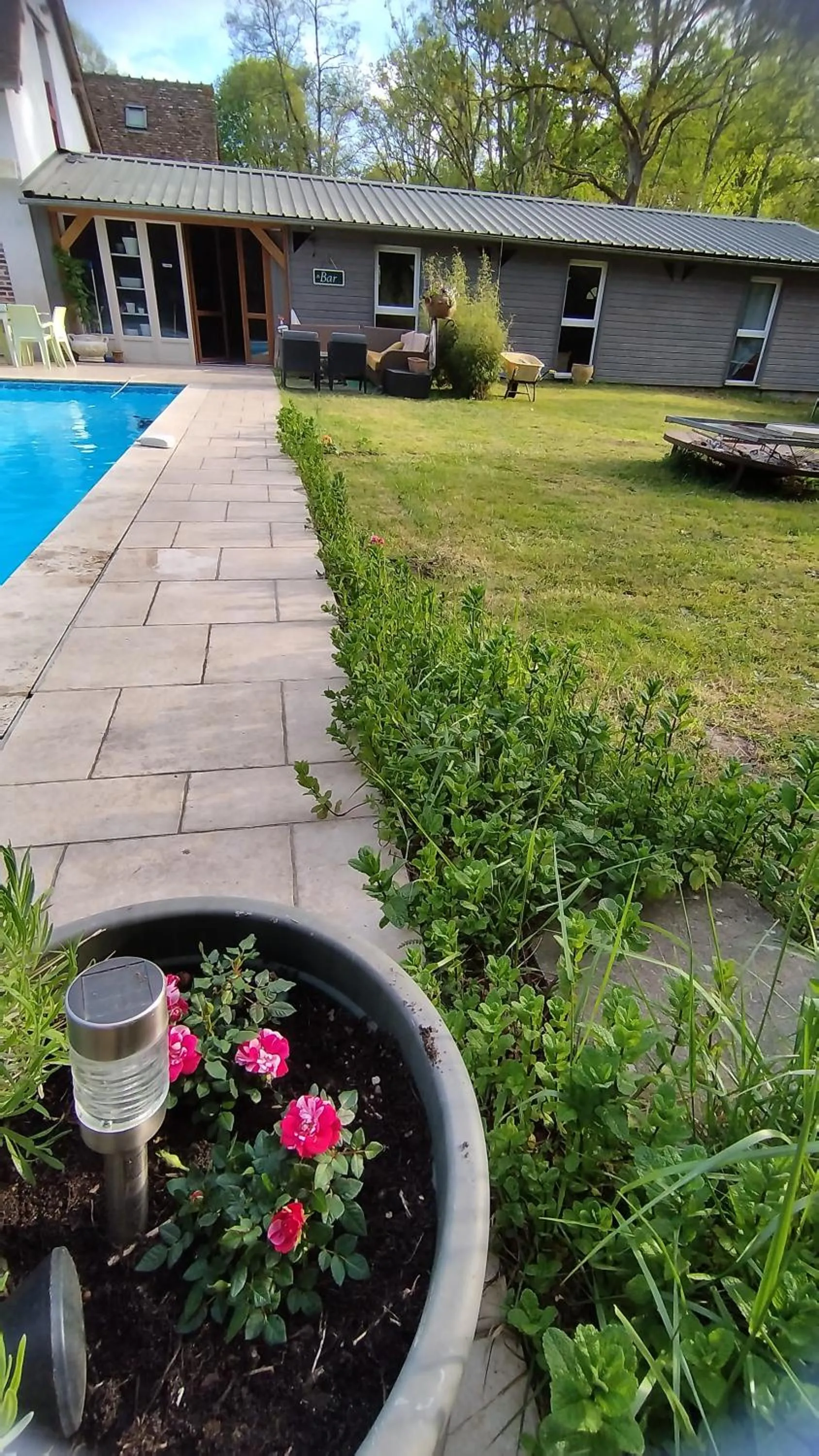Pool view in Hotel Moulin de Villiers