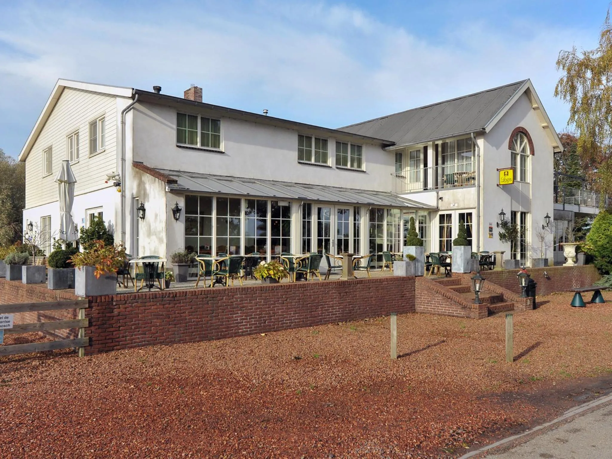 Facade/entrance in de Brabantse Biesbosch