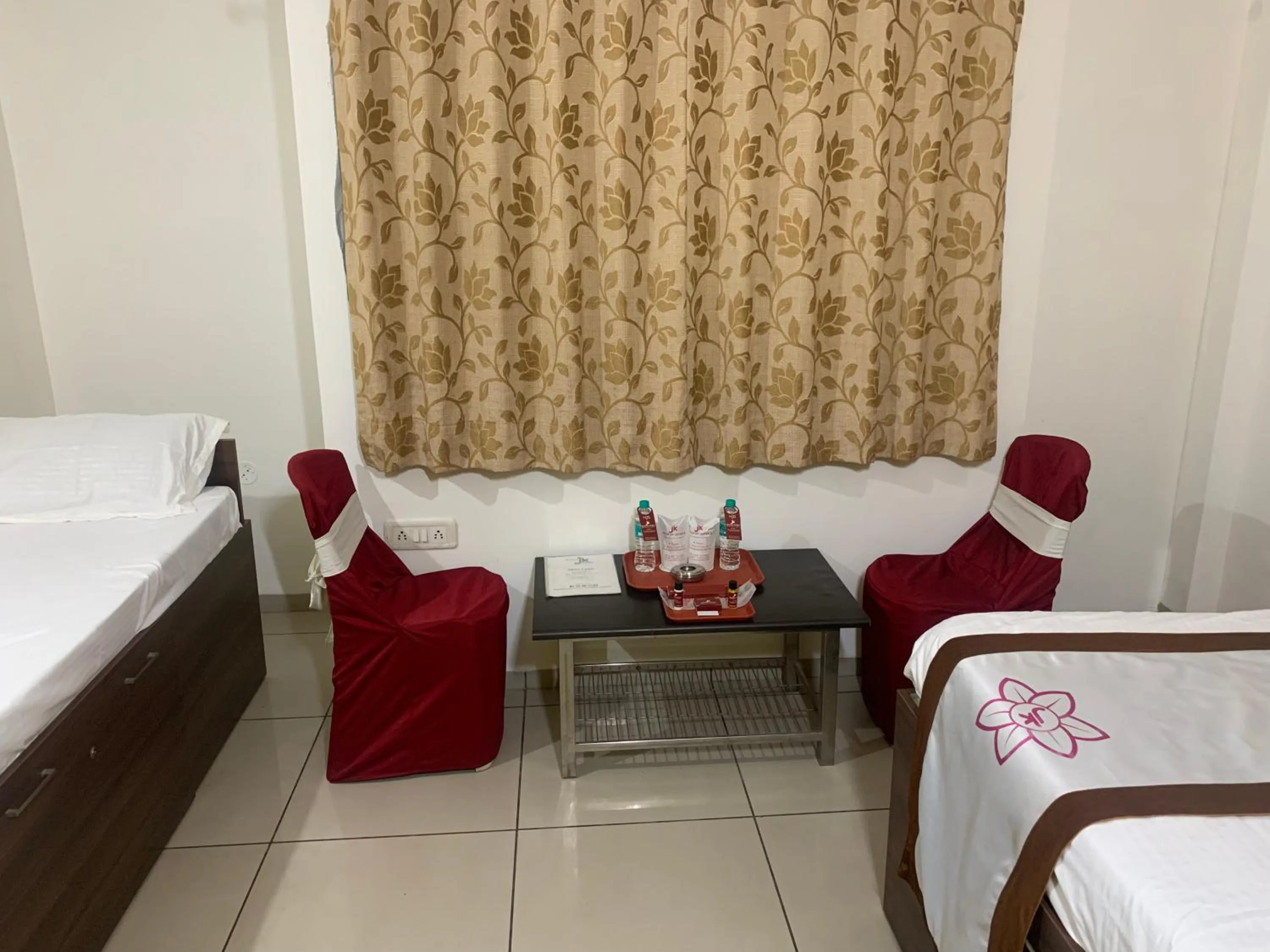 Bed in Hotel JK Lions - Koradi, Nagpur