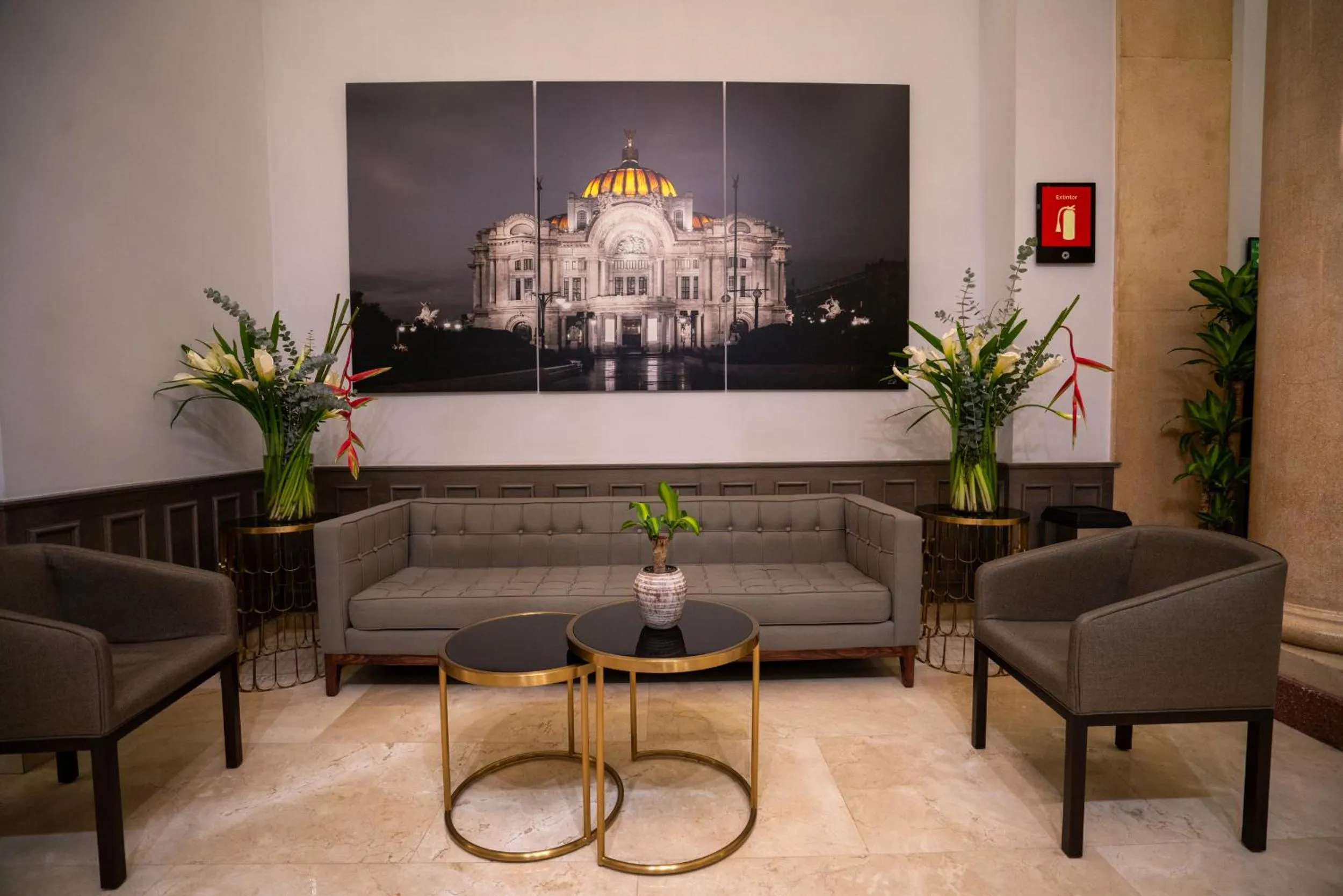 Lobby or reception in Hotel Bellas Artes