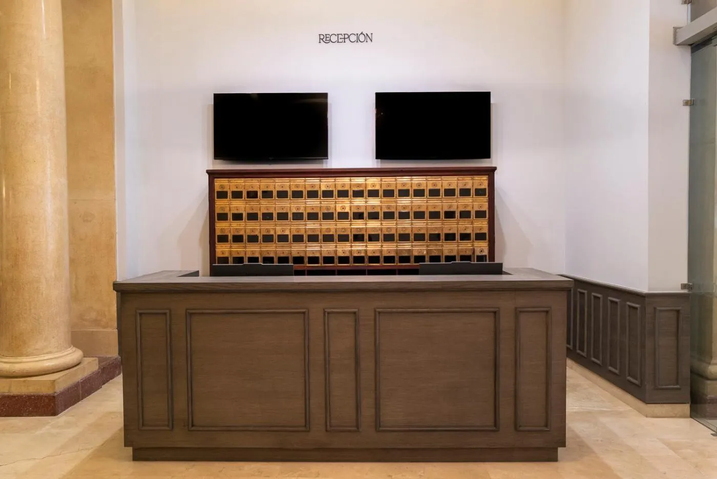 Lobby or reception in Hotel Bellas Artes