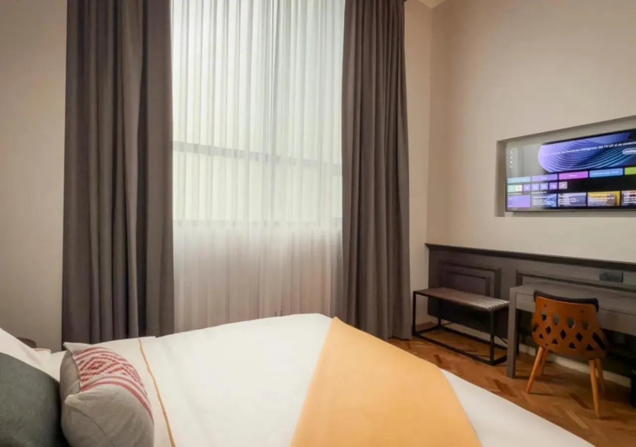 Bed in Hotel Bellas Artes