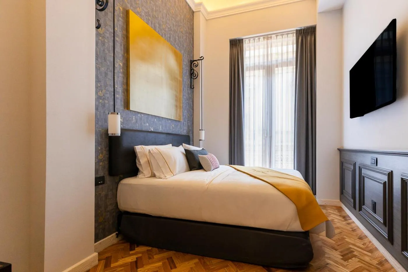 Bed in Hotel Bellas Artes