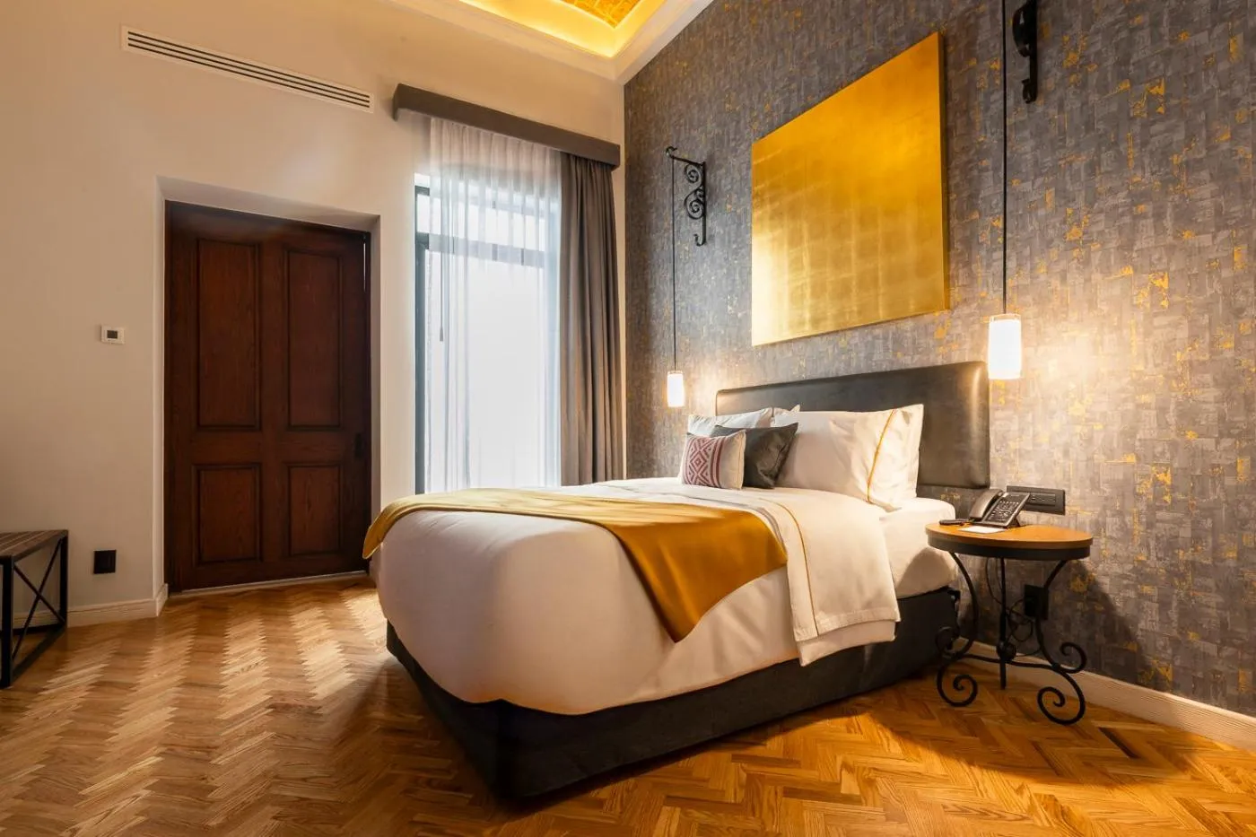 Bed in Hotel Bellas Artes