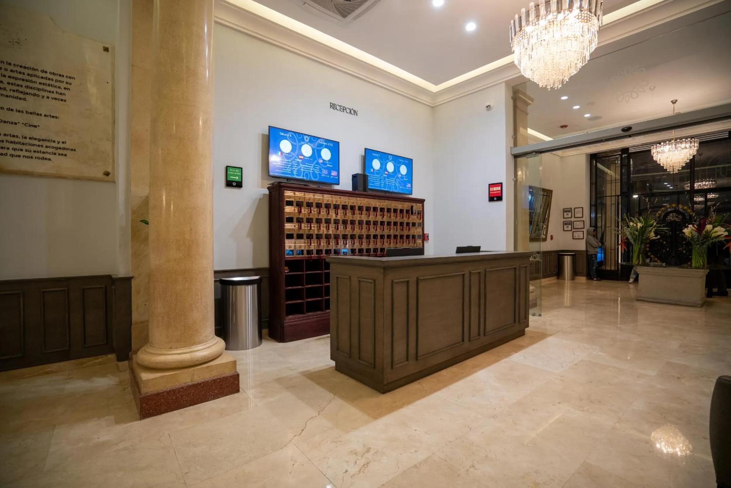 Lobby or reception in Hotel Bellas Artes