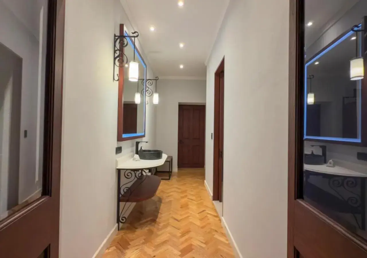 Junior Suite with Balcony in Hotel Bellas Artes Junior Suite with Balcony in Hotel Bellas Artes