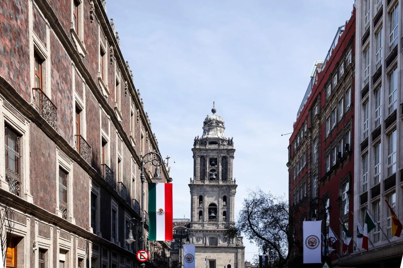 Nearby landmark in Hotel Bellas Artes