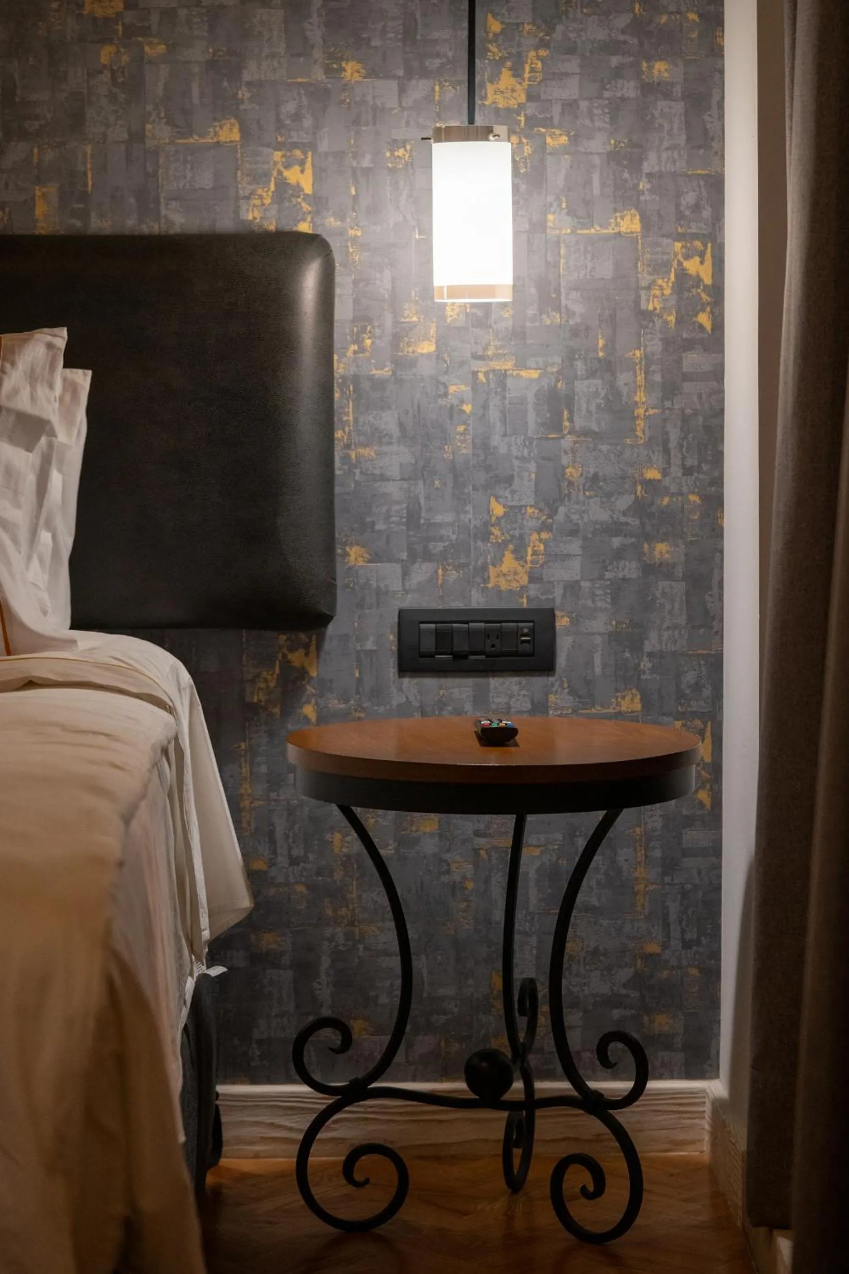 Bed in Hotel Bellas Artes